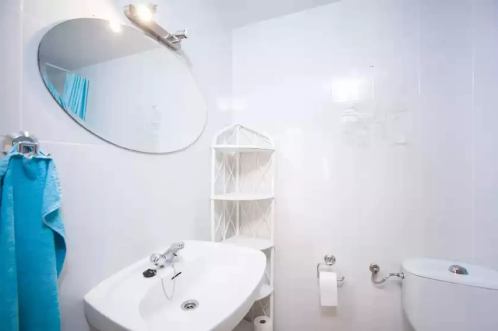 Villa Germanor-Bathroom