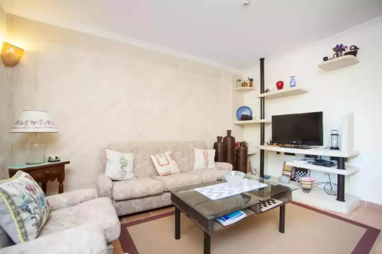 Can Boi Den Cifre-Living room
