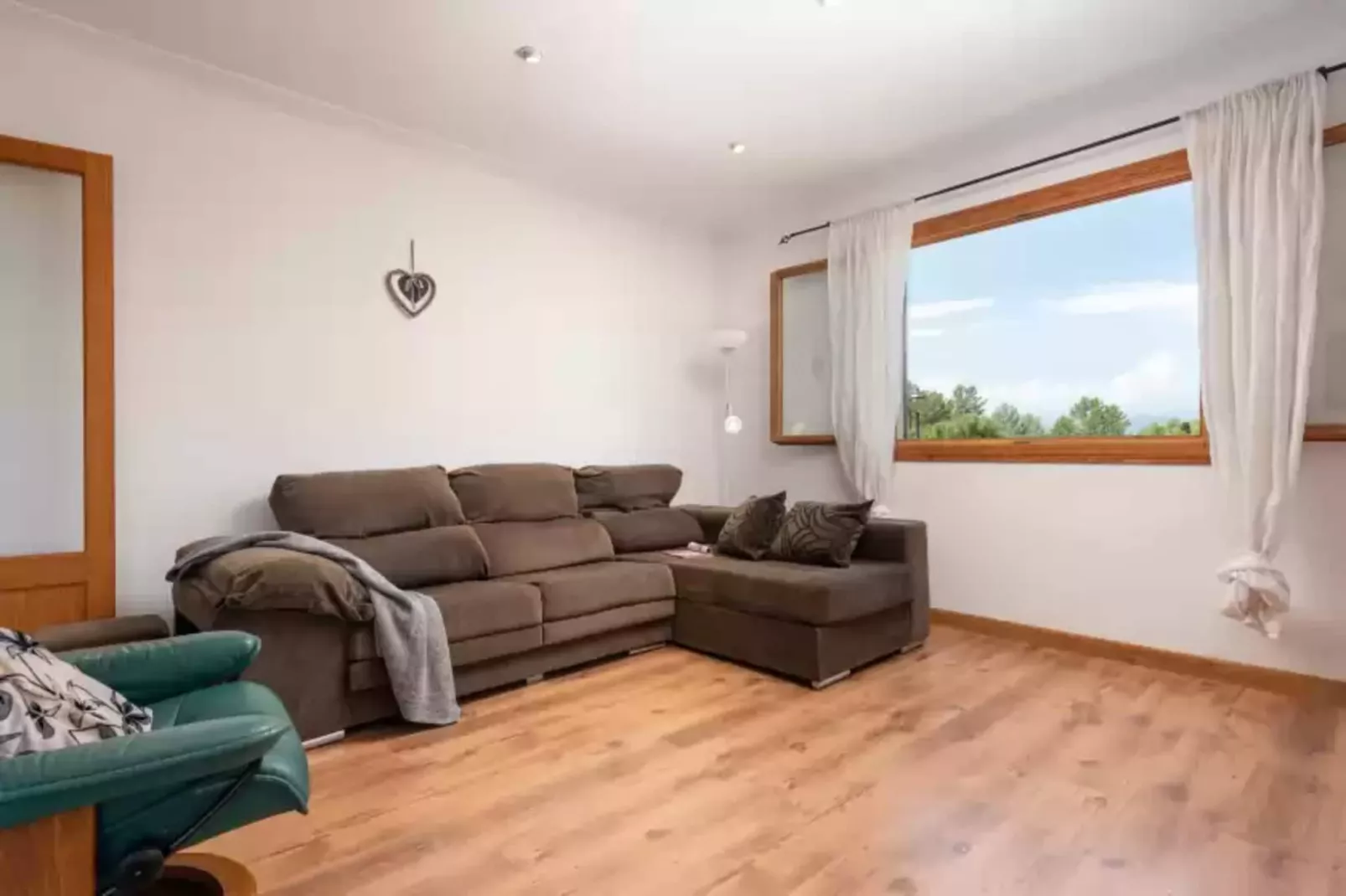 Can Kalet-Living room