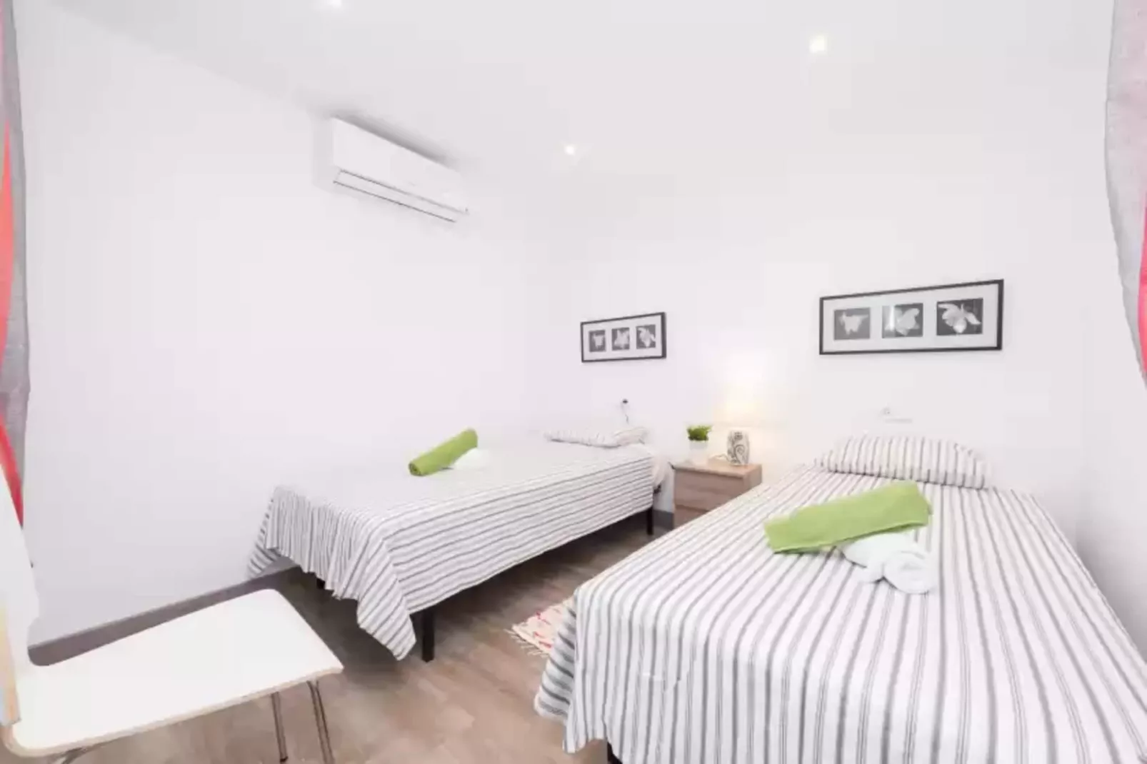 Quinze Germans-Bedroom