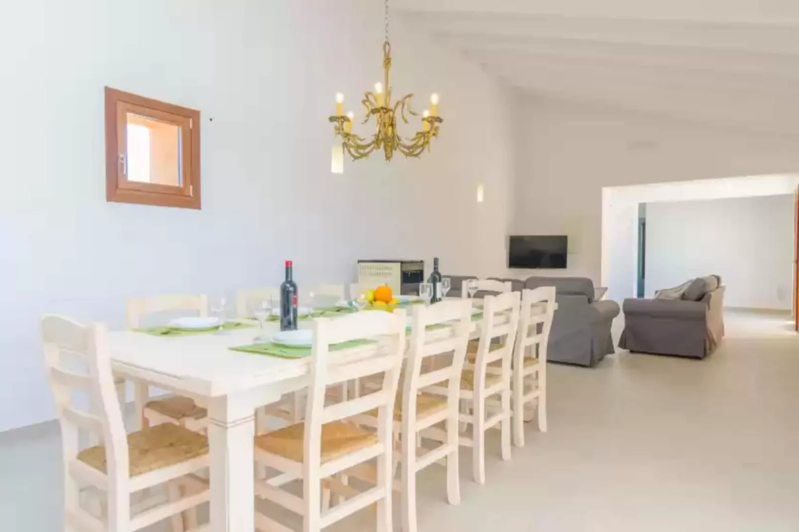 Can Gusti-Dining room