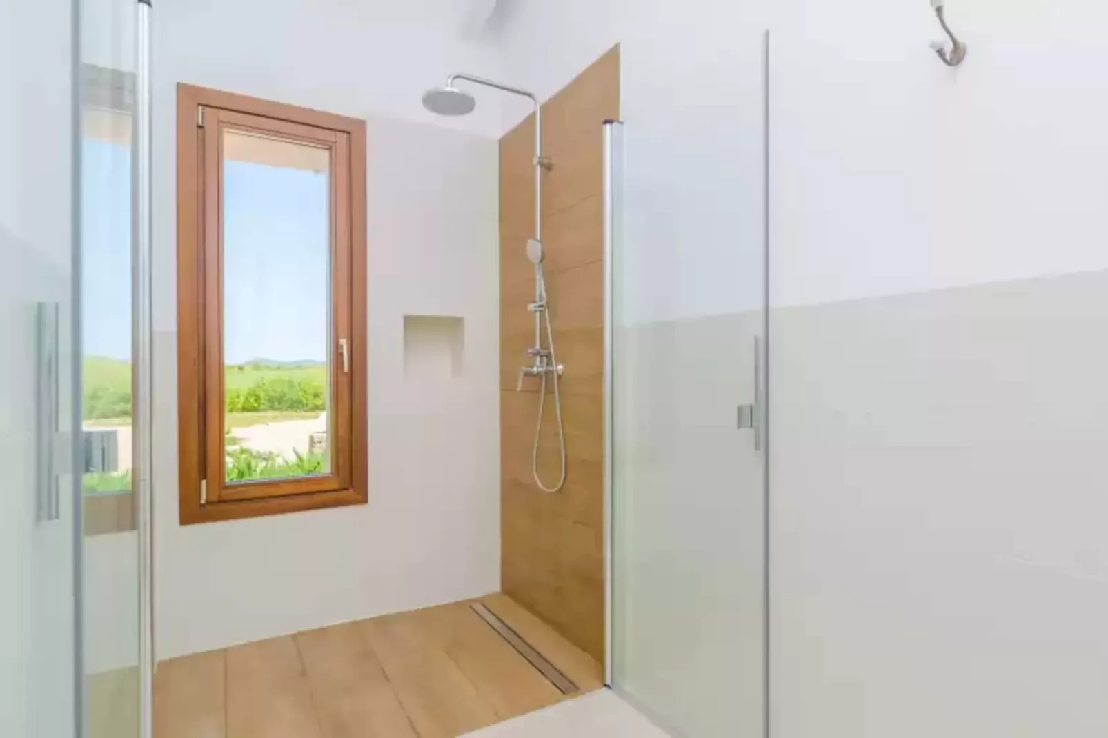Can Gusti-Bathroom