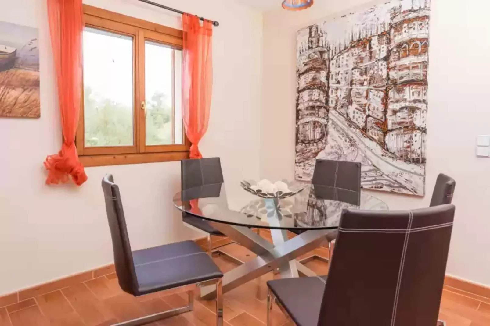 Can Canals-Dining room