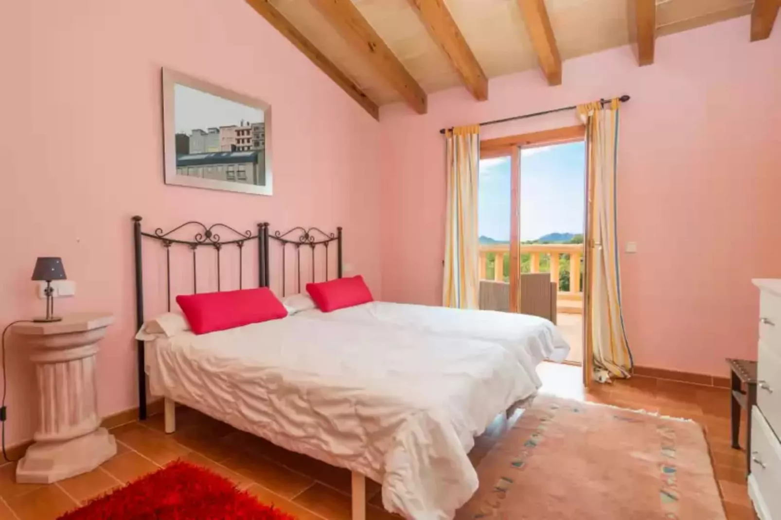 Can Canals-Bedroom