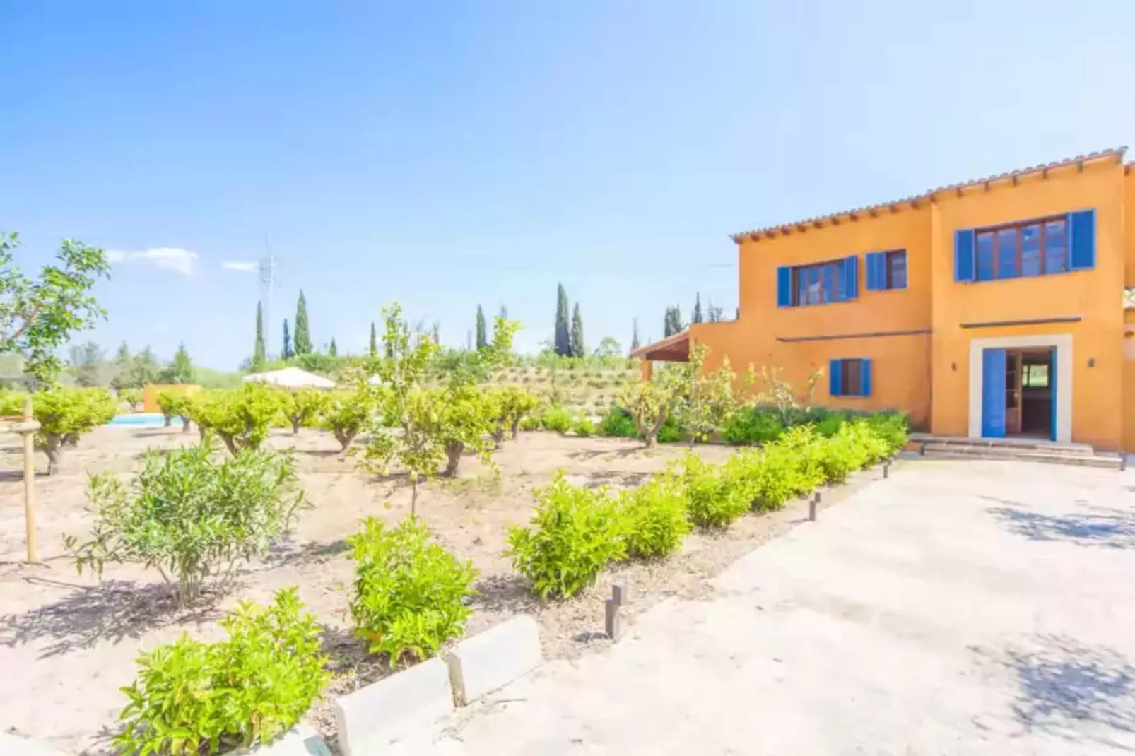 Finca Can Pol-Gardens summer
