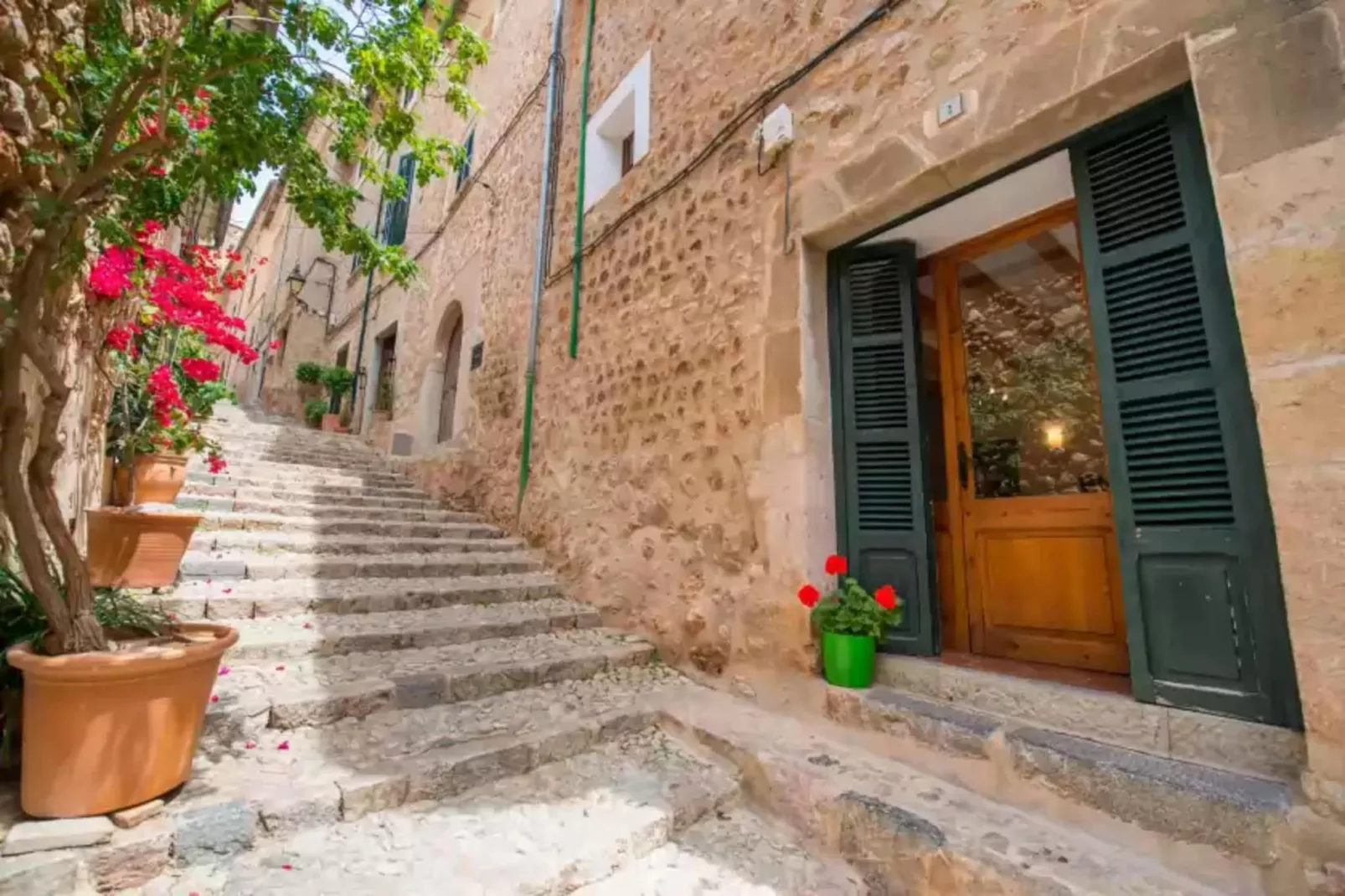 Can Mateu-Exterior summer