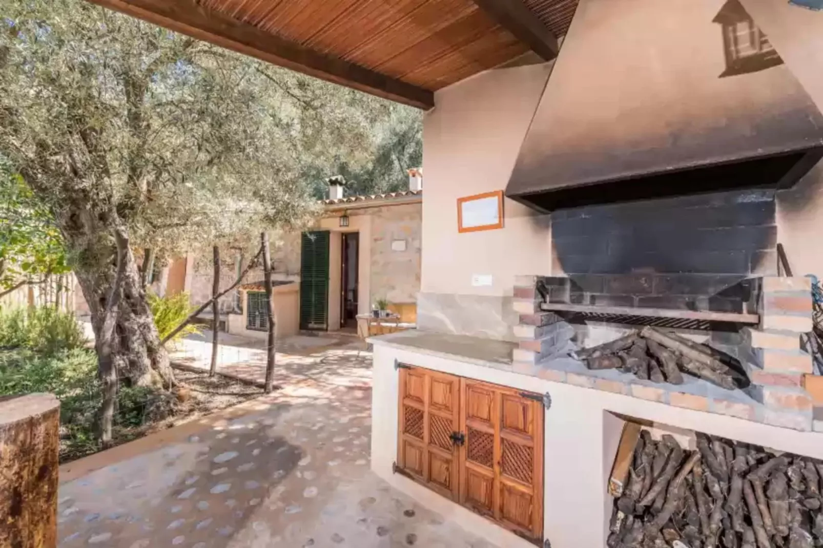 Can Mateu-Kitchen