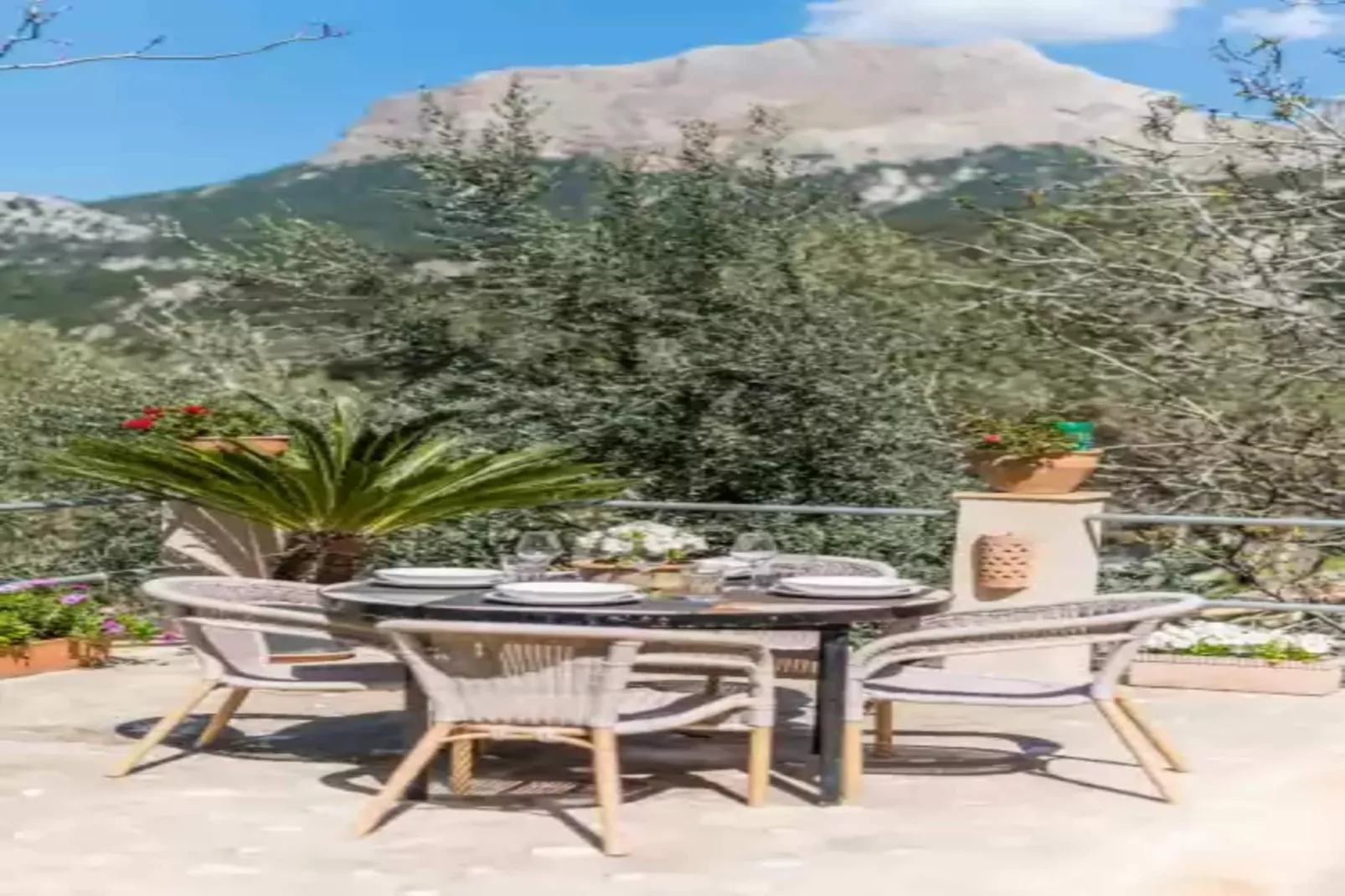 Can Mateu-Terrace balcony