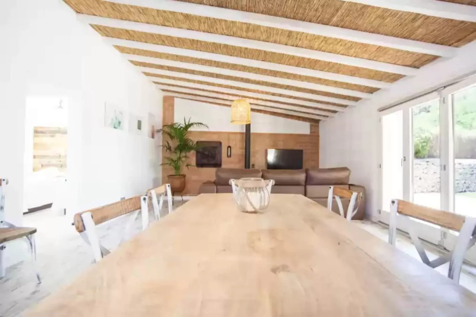 Can Joan Des Forn-Dining room