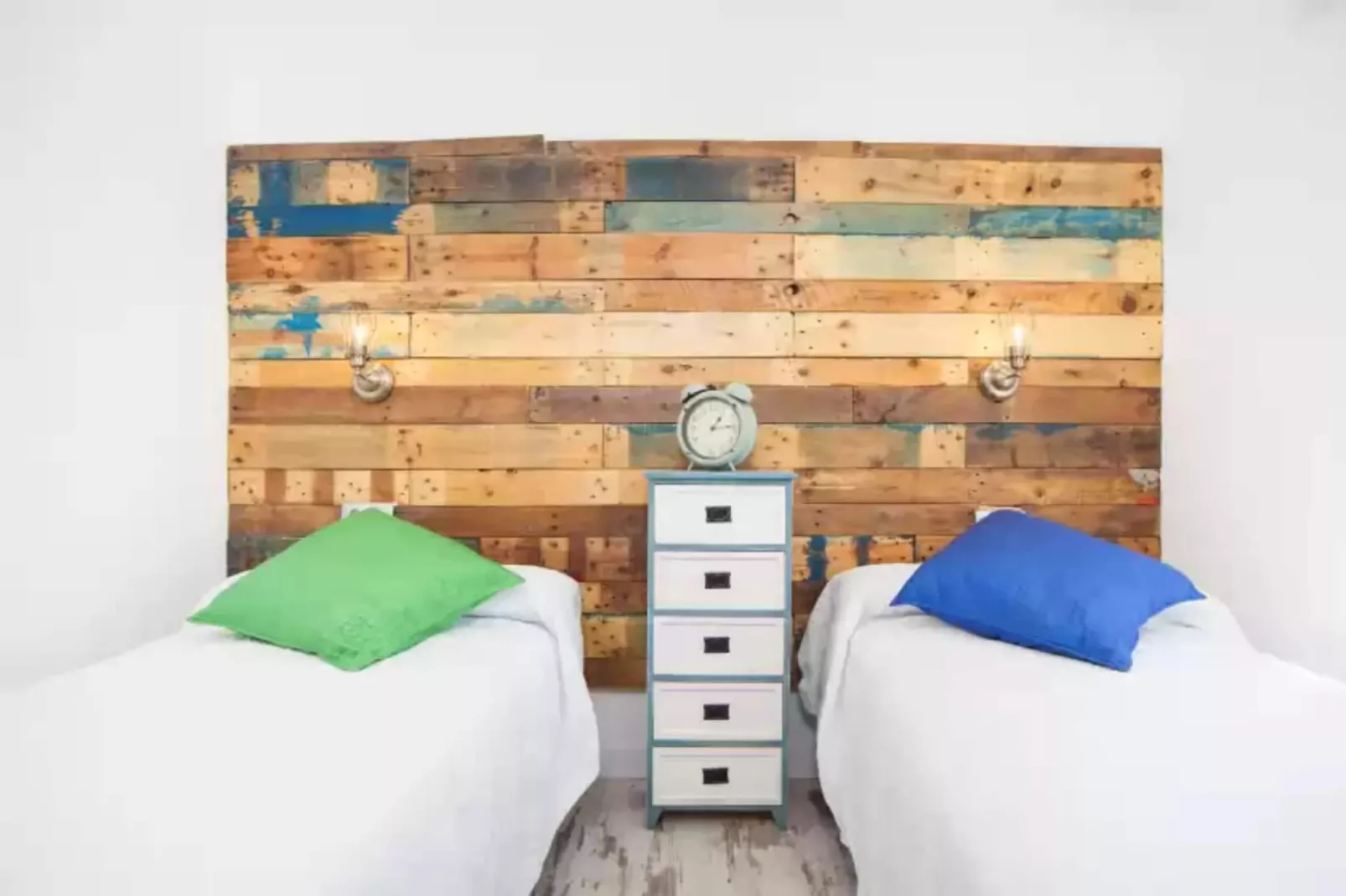 Can Joan Des Forn-Bedroom