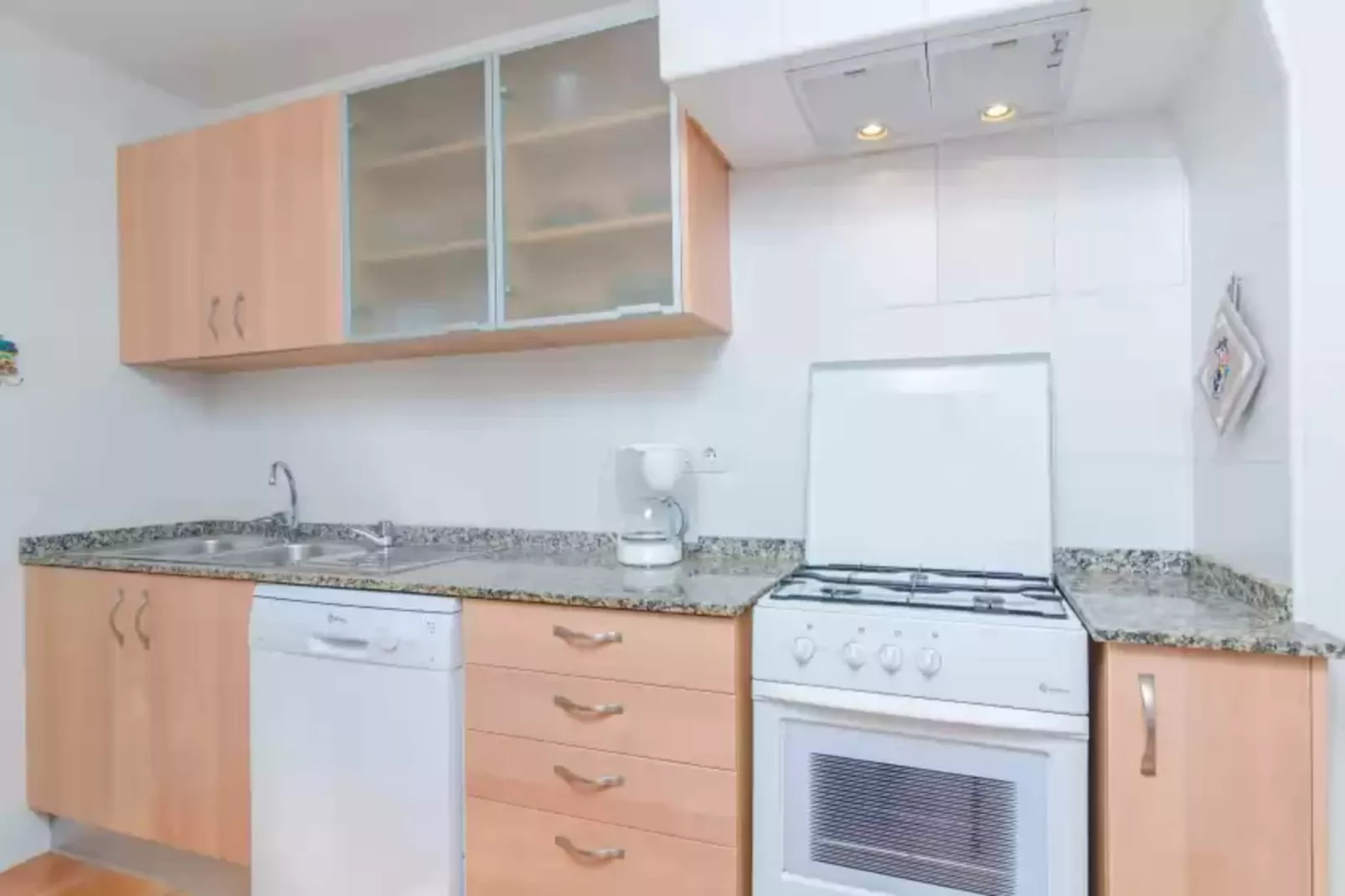 Can Salas-Kitchen
