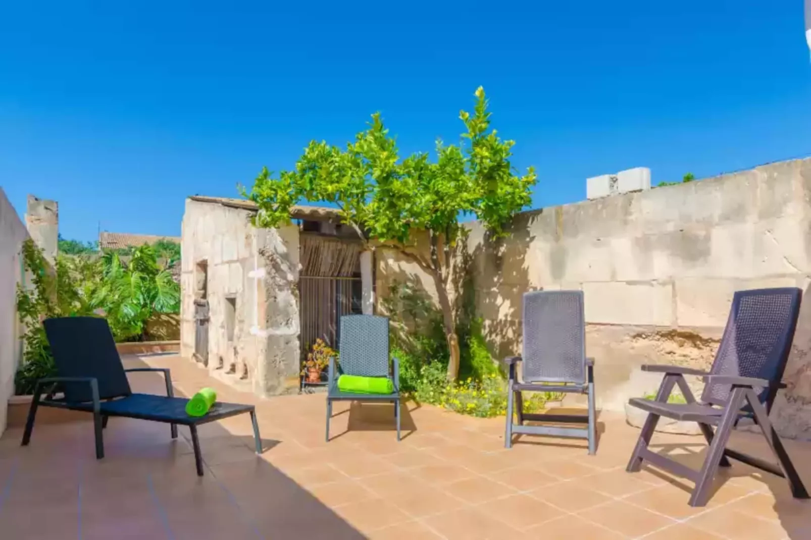 Can Salas-Terrace balcony