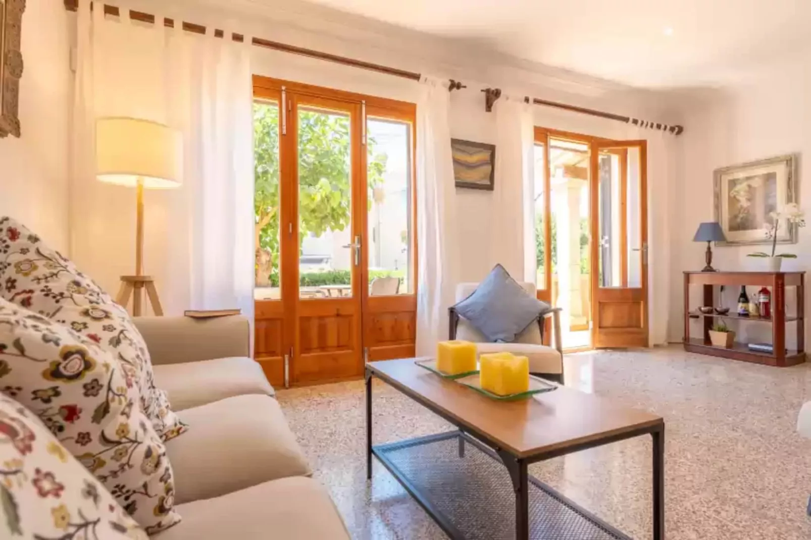 Ca'n Torronet-Living room
