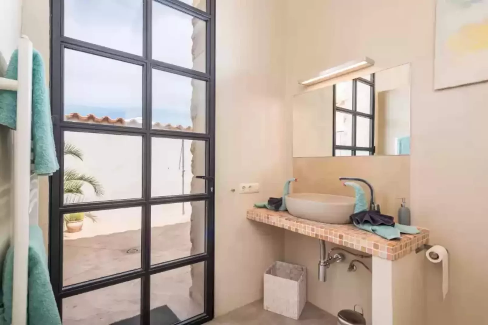 Can Pina - Eco Cascada --Bathroom