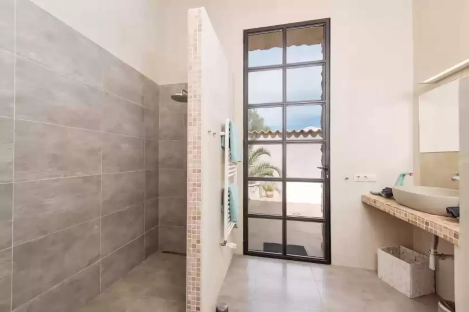 Can Pina - Eco Cascada --Bathroom