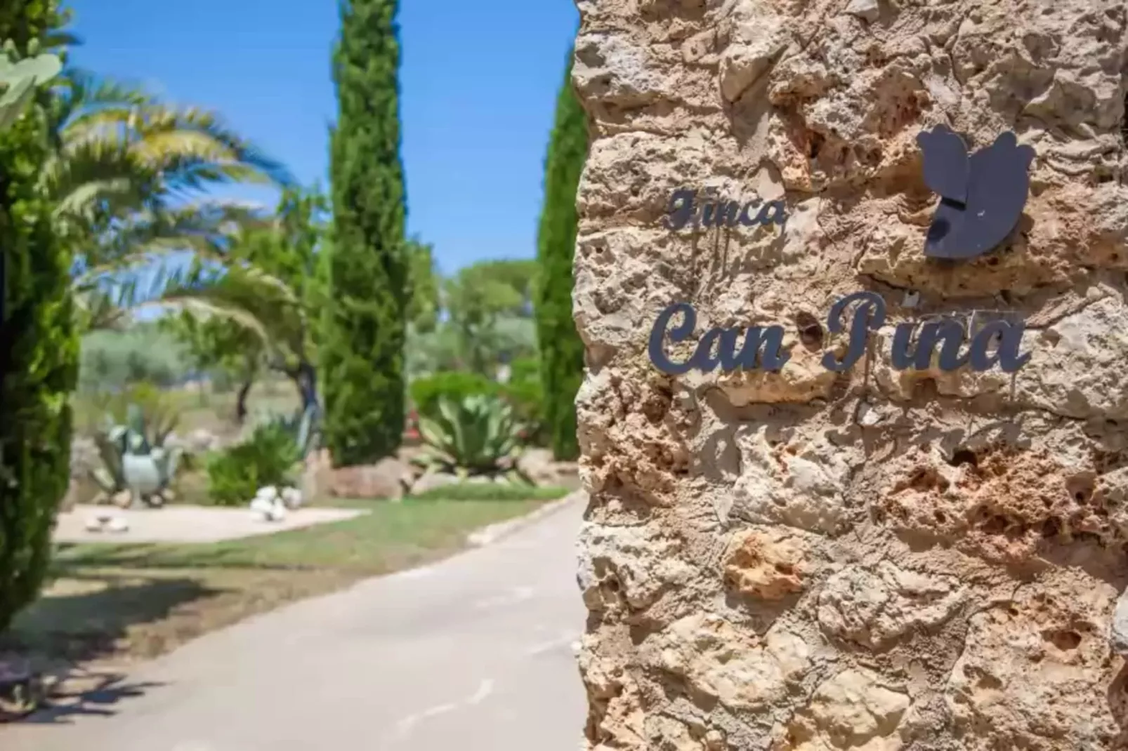 Can Pina - Eco Redonda 1 --Atmosphere