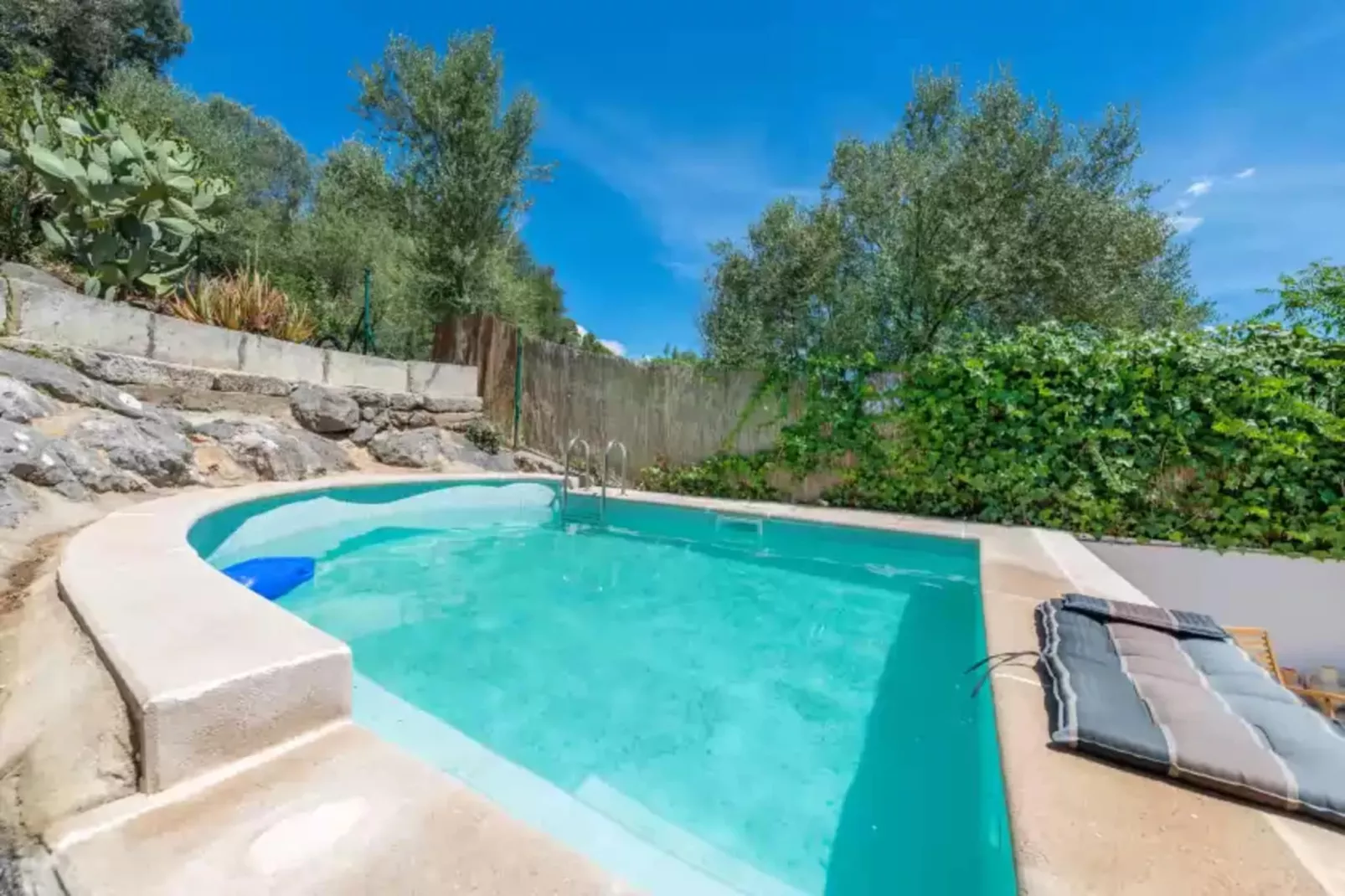 Can BessÓ Mancor De La Vall-Pool