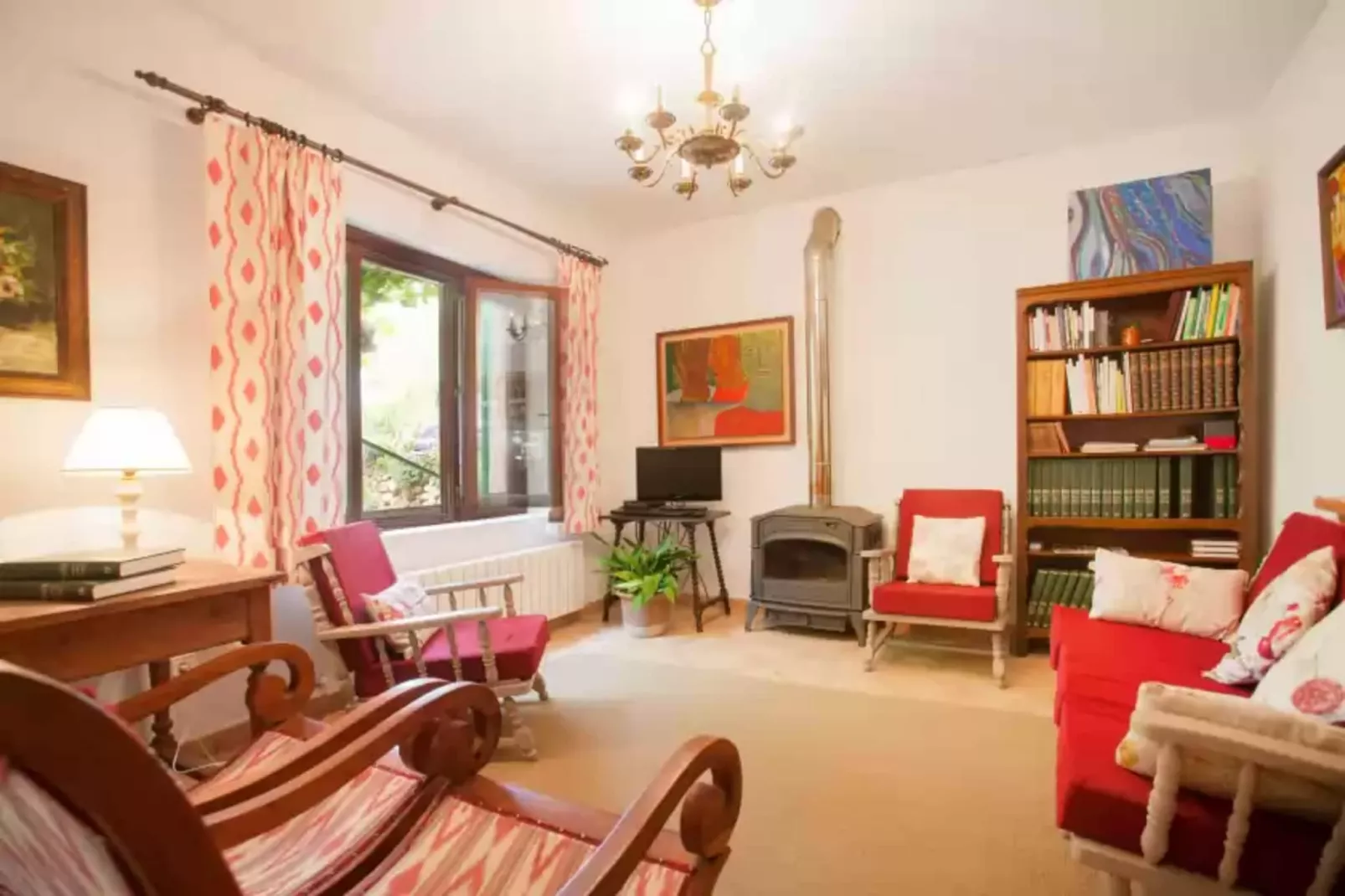 Eremus-Living room