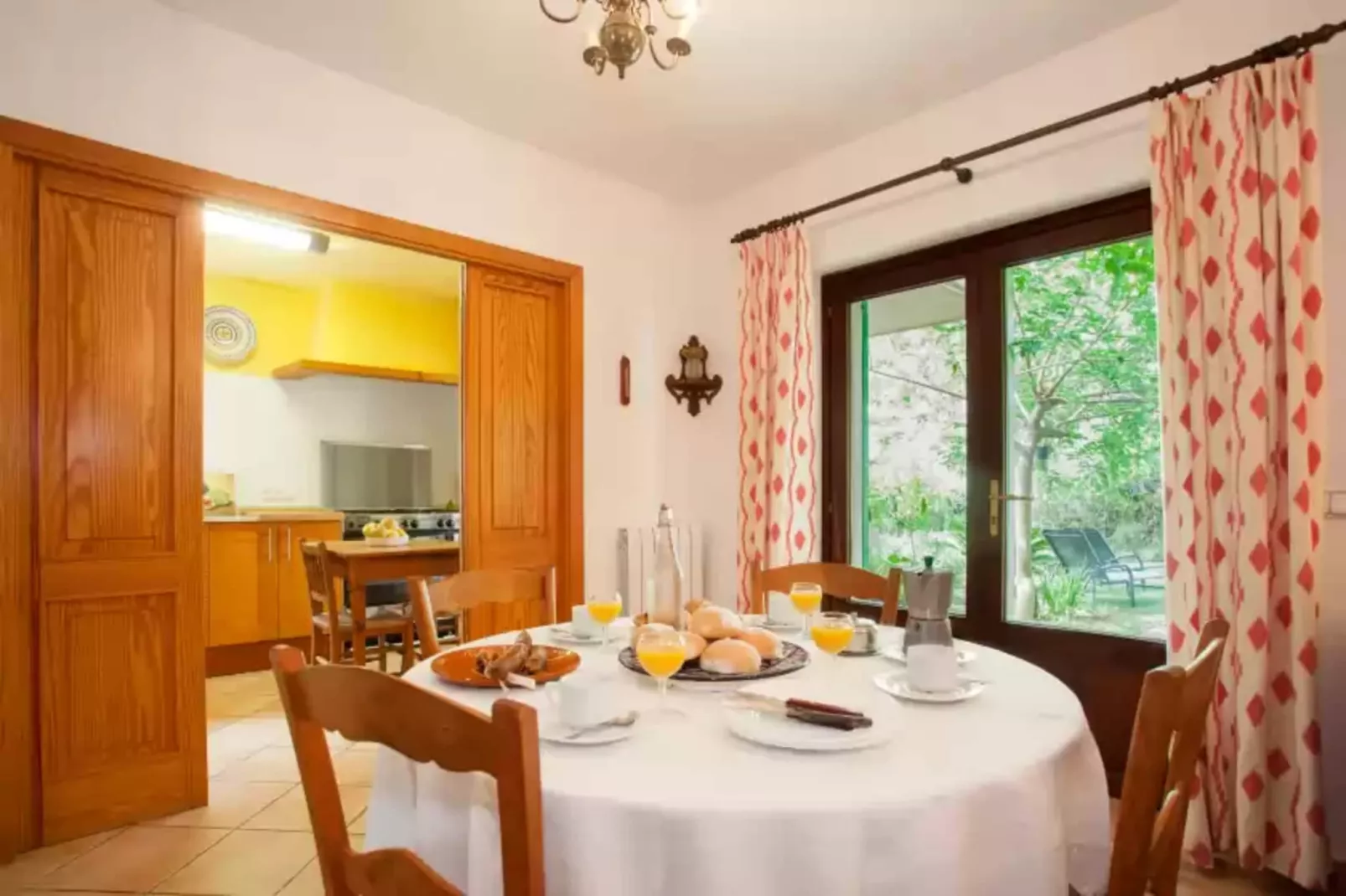 Eremus-Dining room