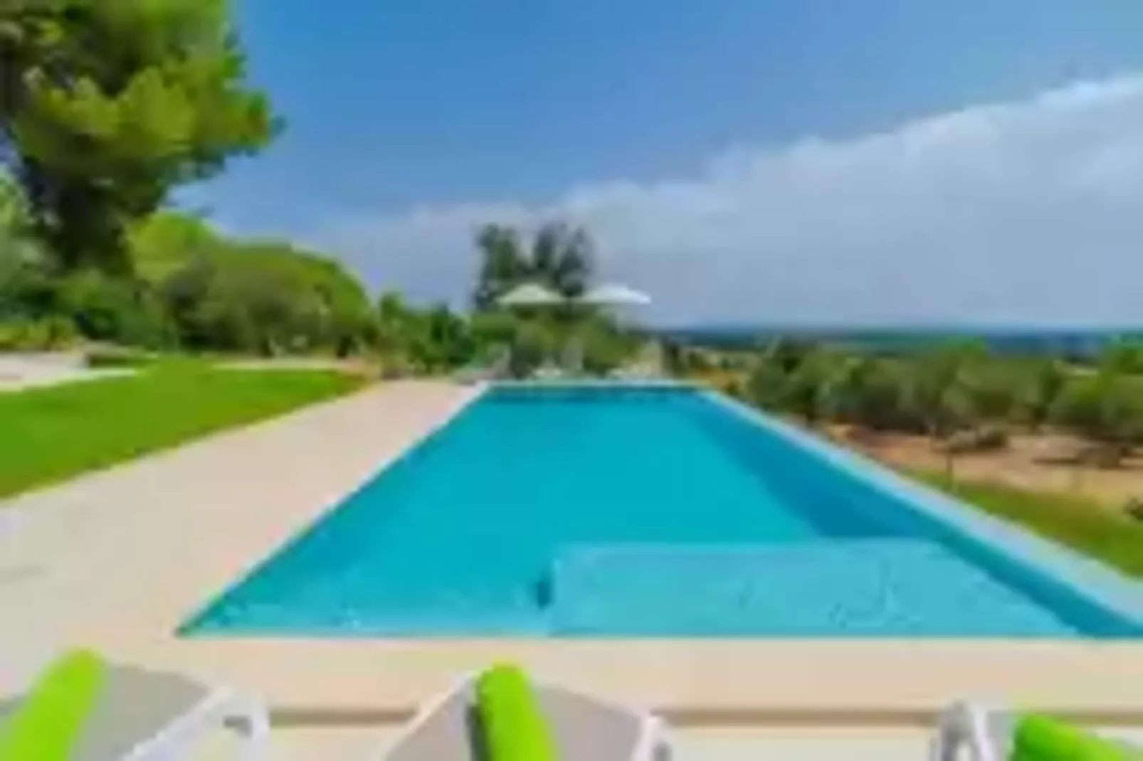 Son Mora-Pool