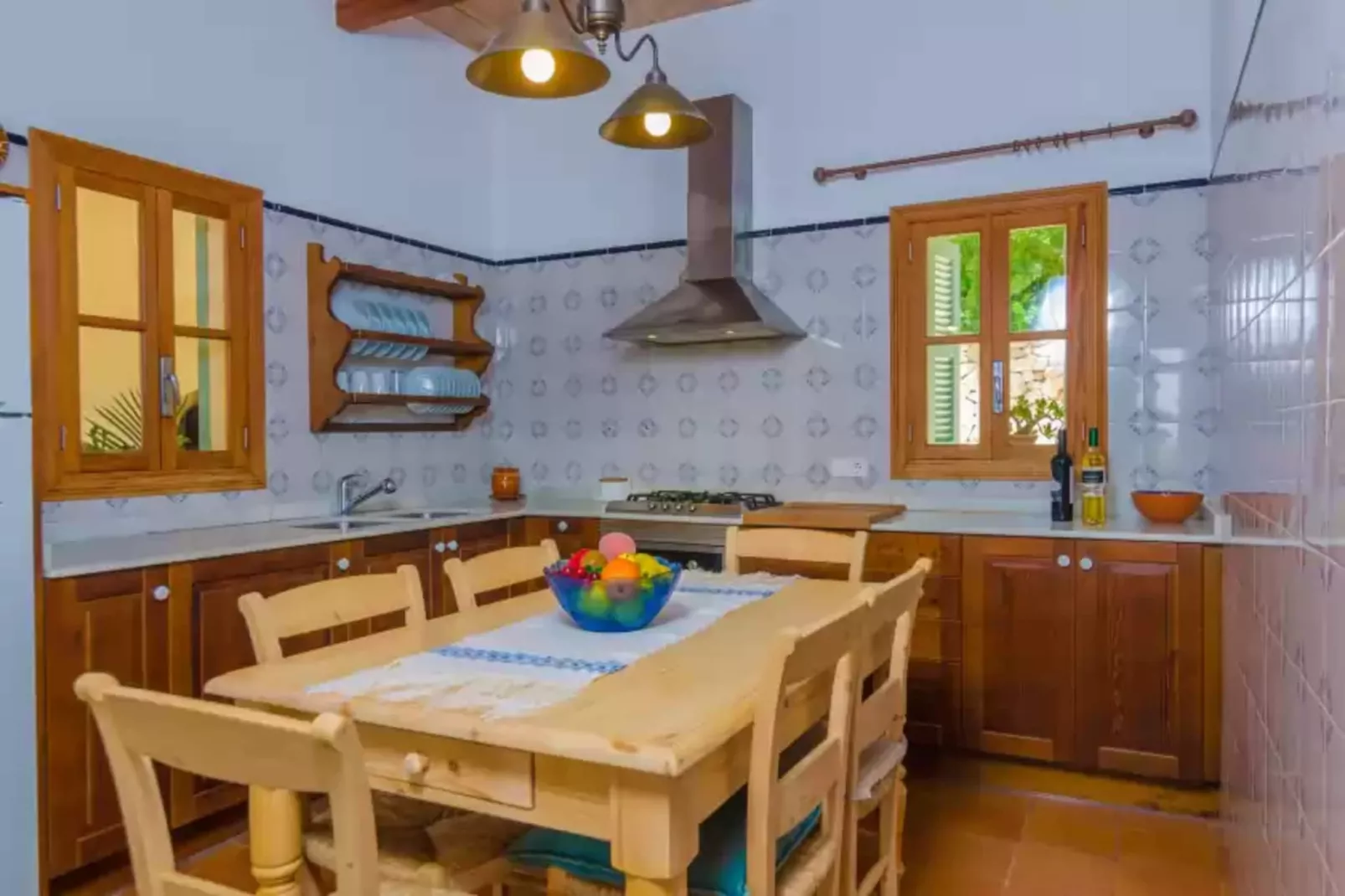 Son Mora-Dining room