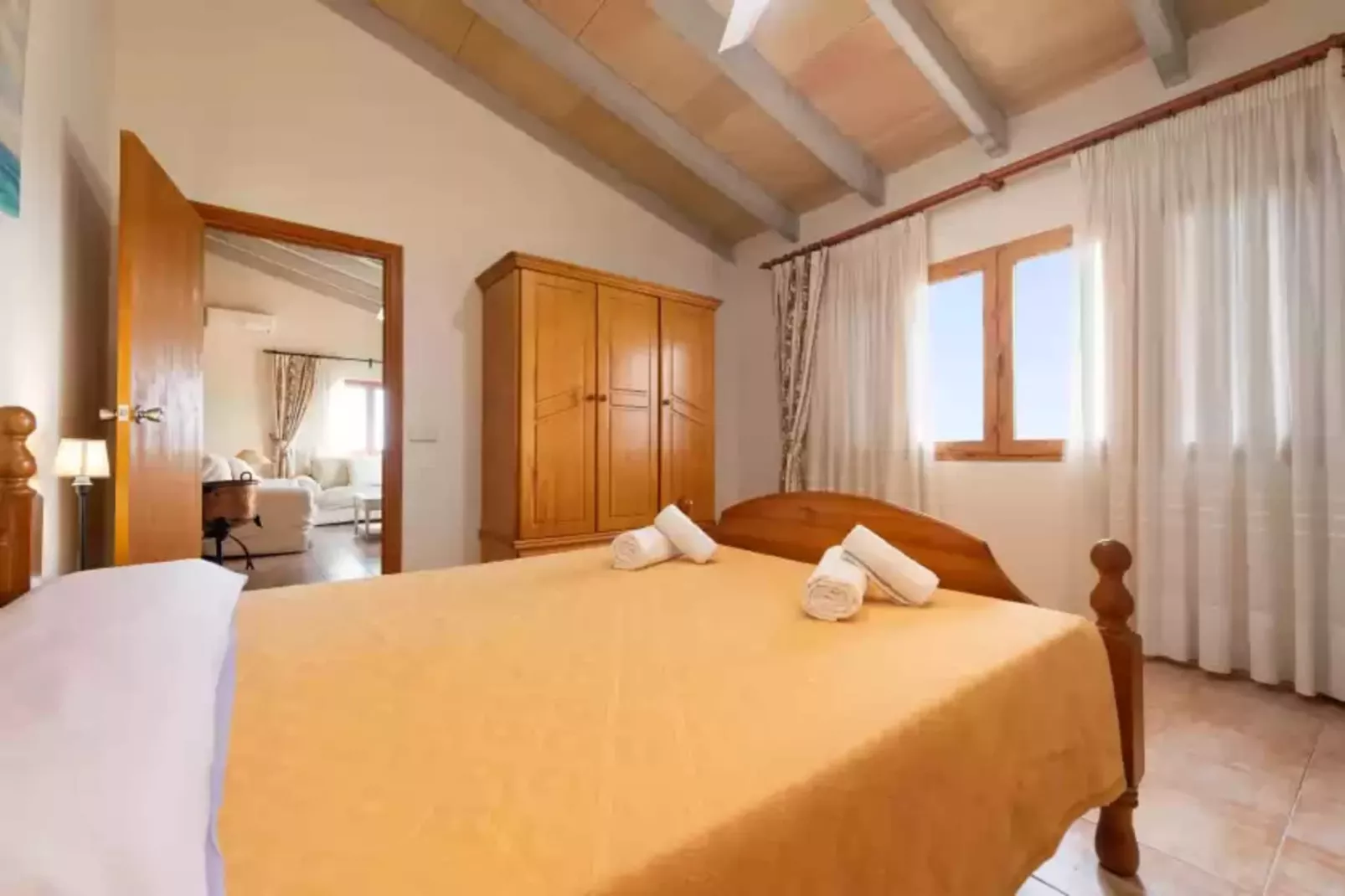 Gina-Bedroom