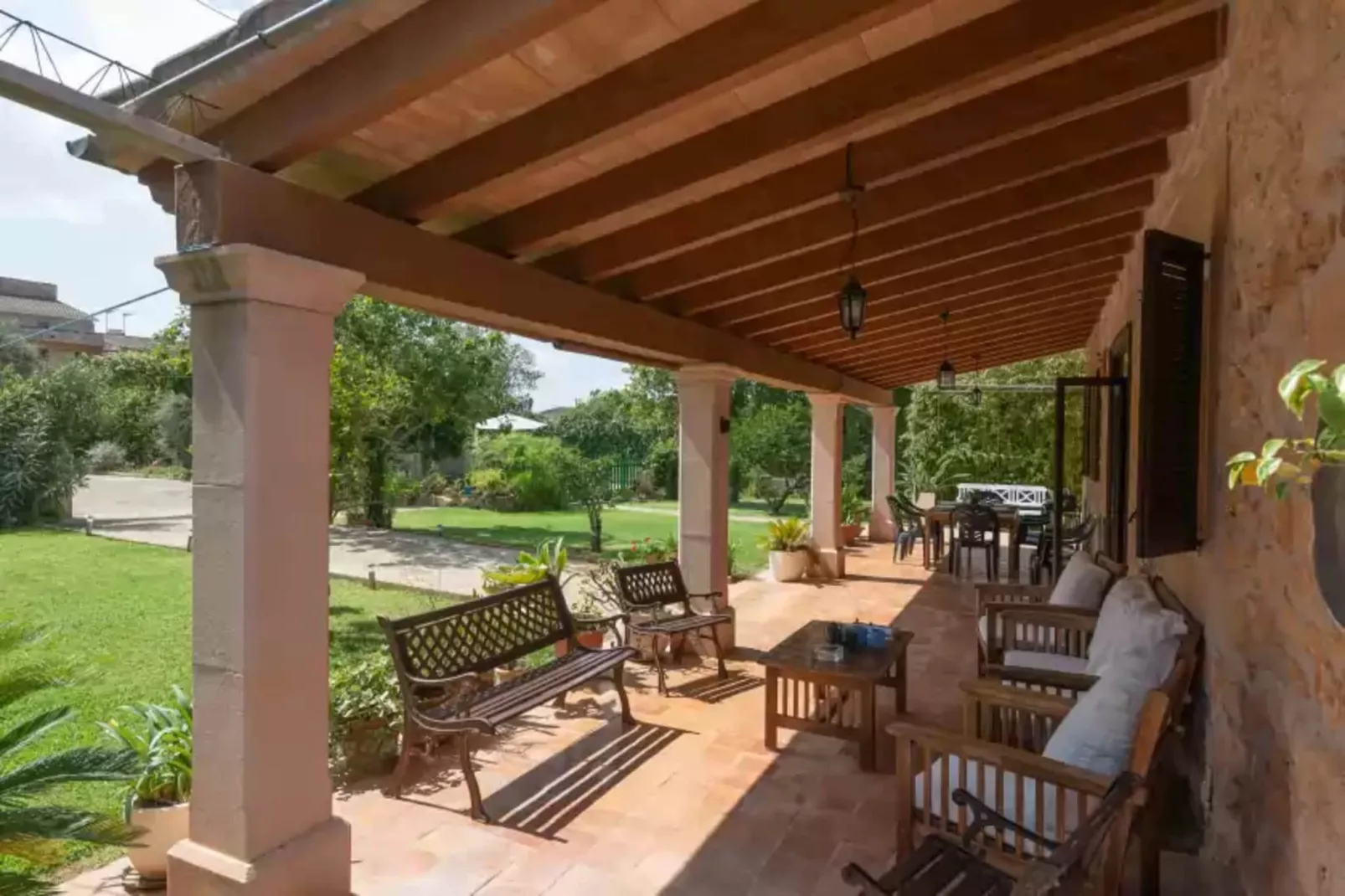 Gina-Terrace balcony