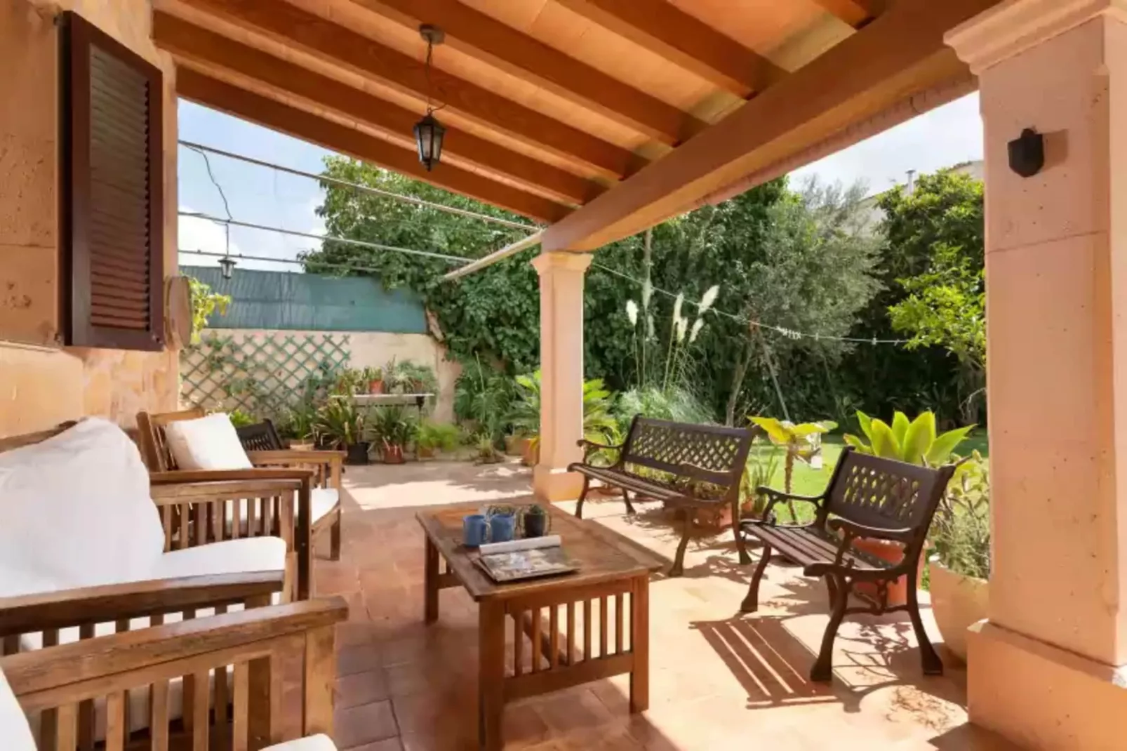 Gina-Terrace balcony