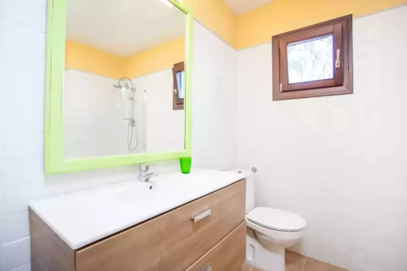 Rudy-Bathroom