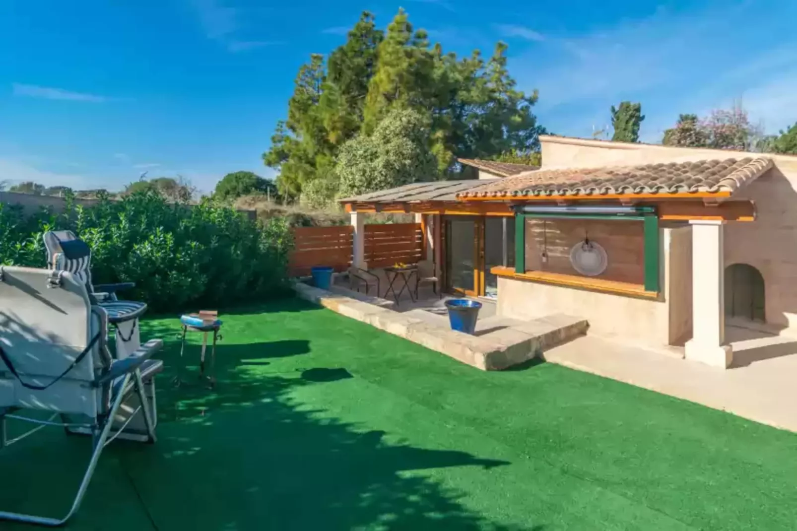 Na Molla-Exterior summer