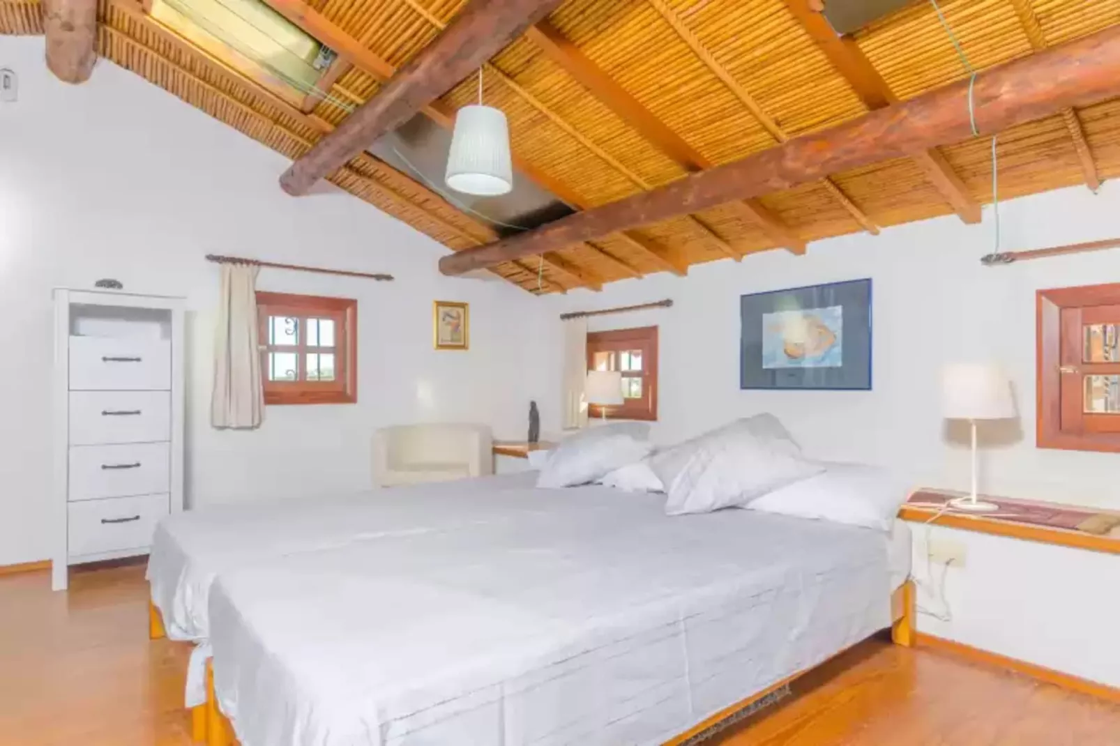 Na Molla-Bedroom