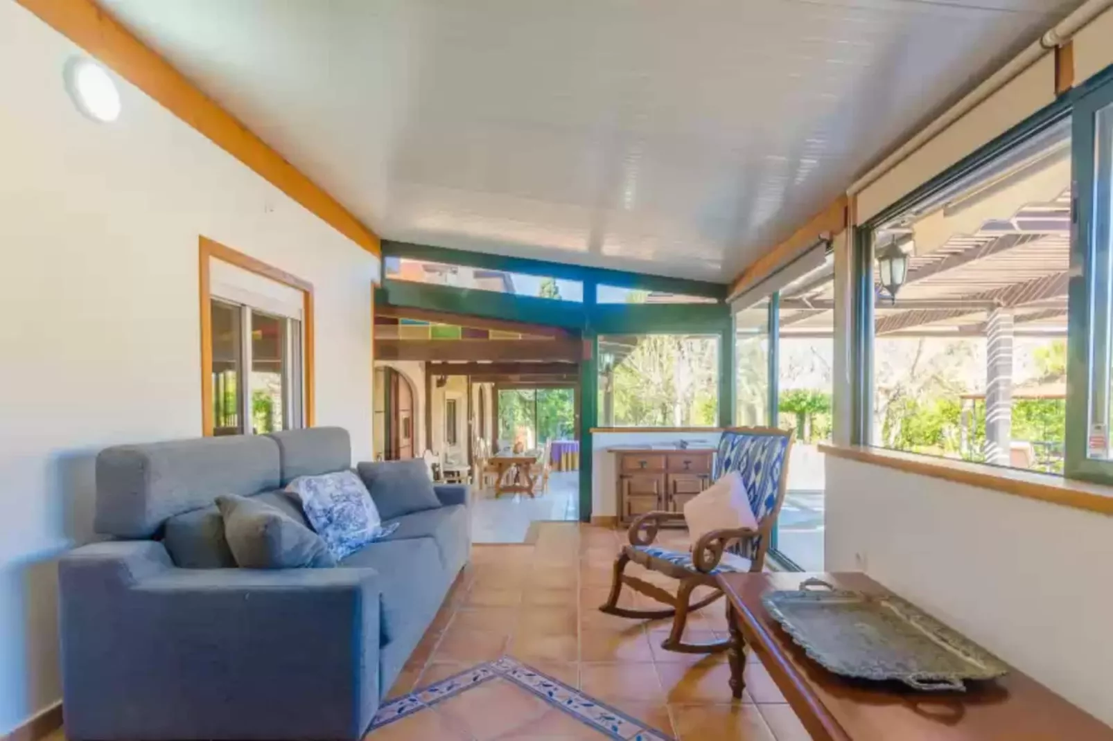 Na Molla-Living room