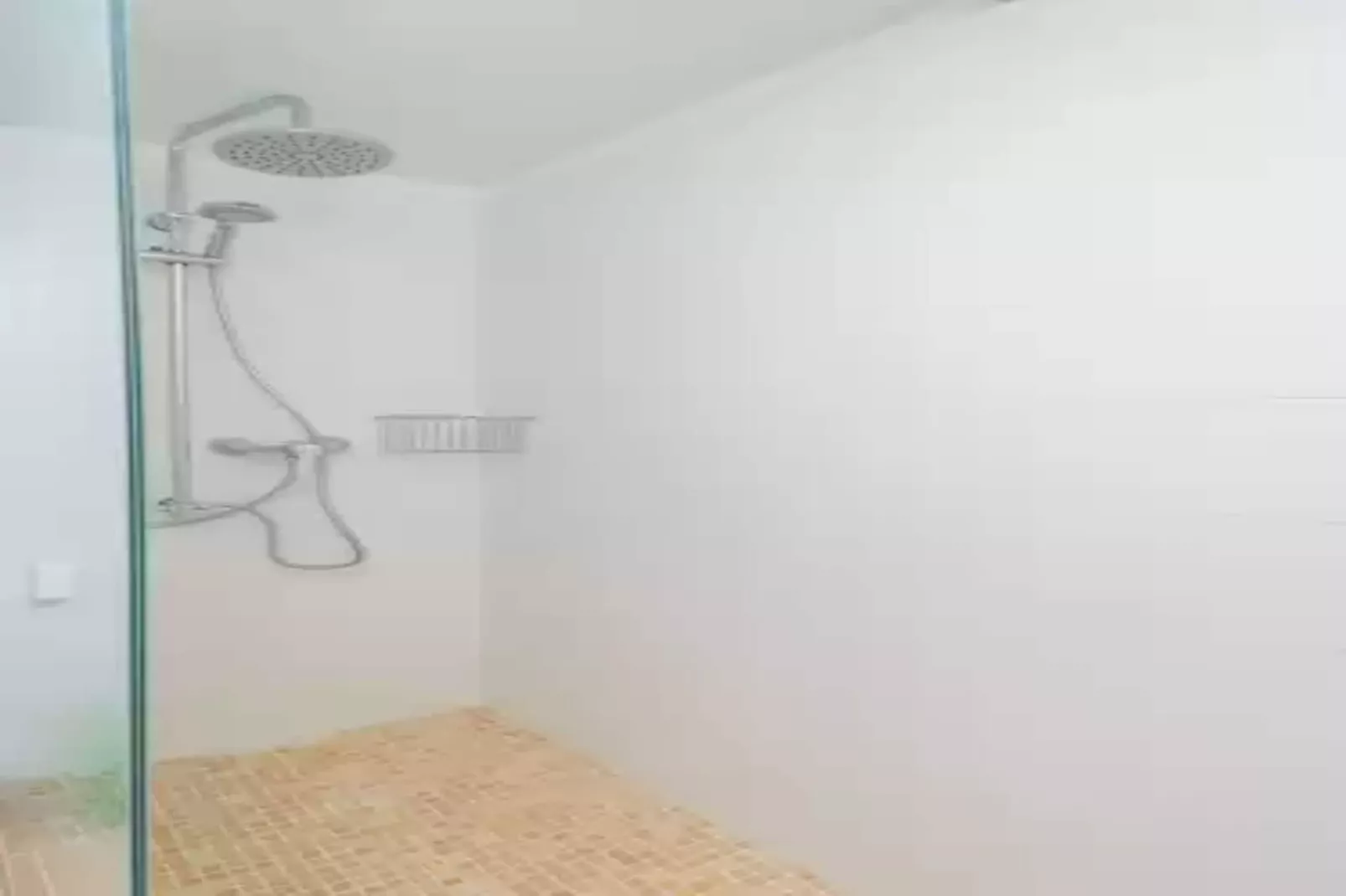 Can Salvador-Bathroom