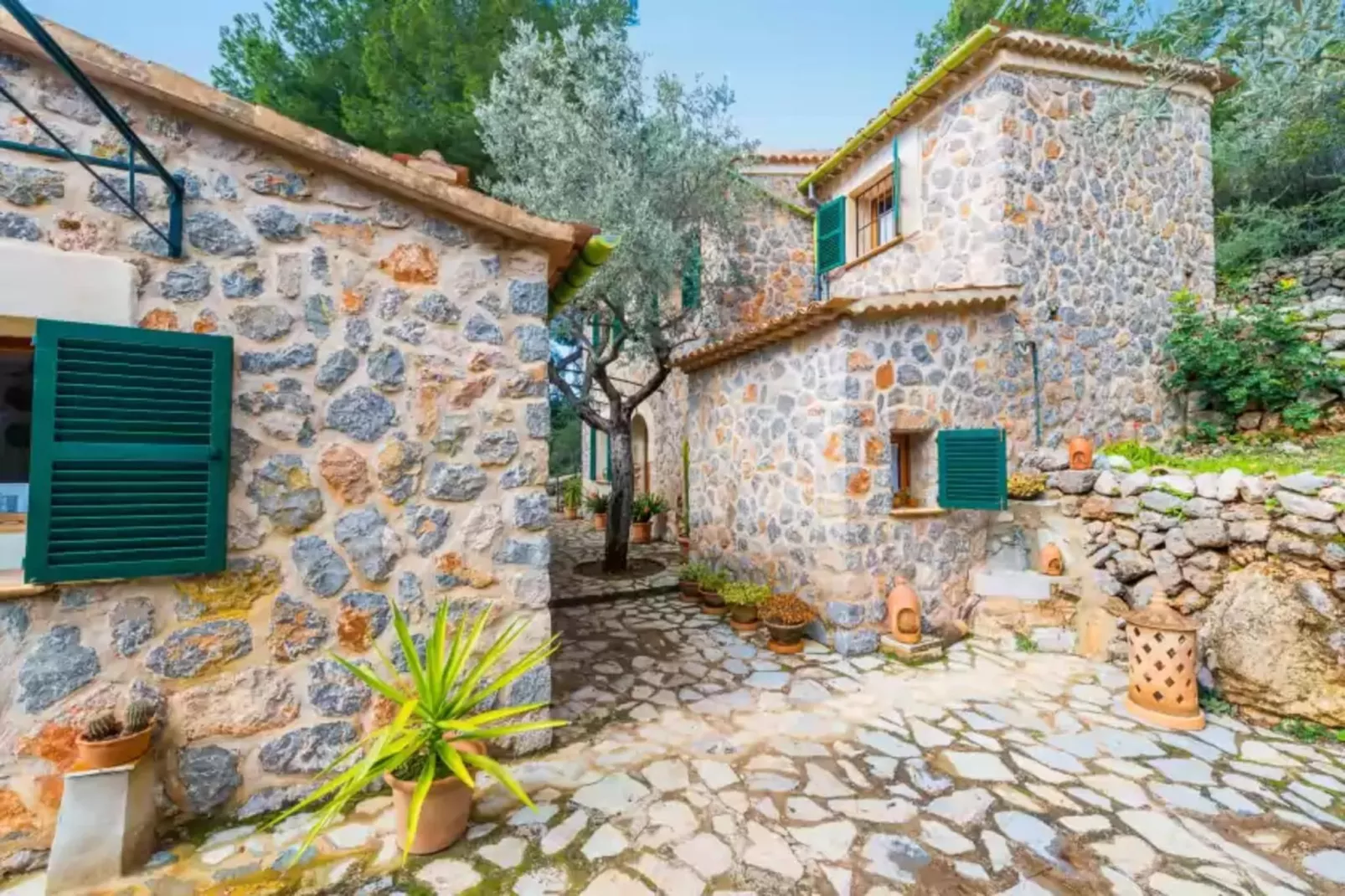 S'olivaret (fornalutx)-Exterior summer