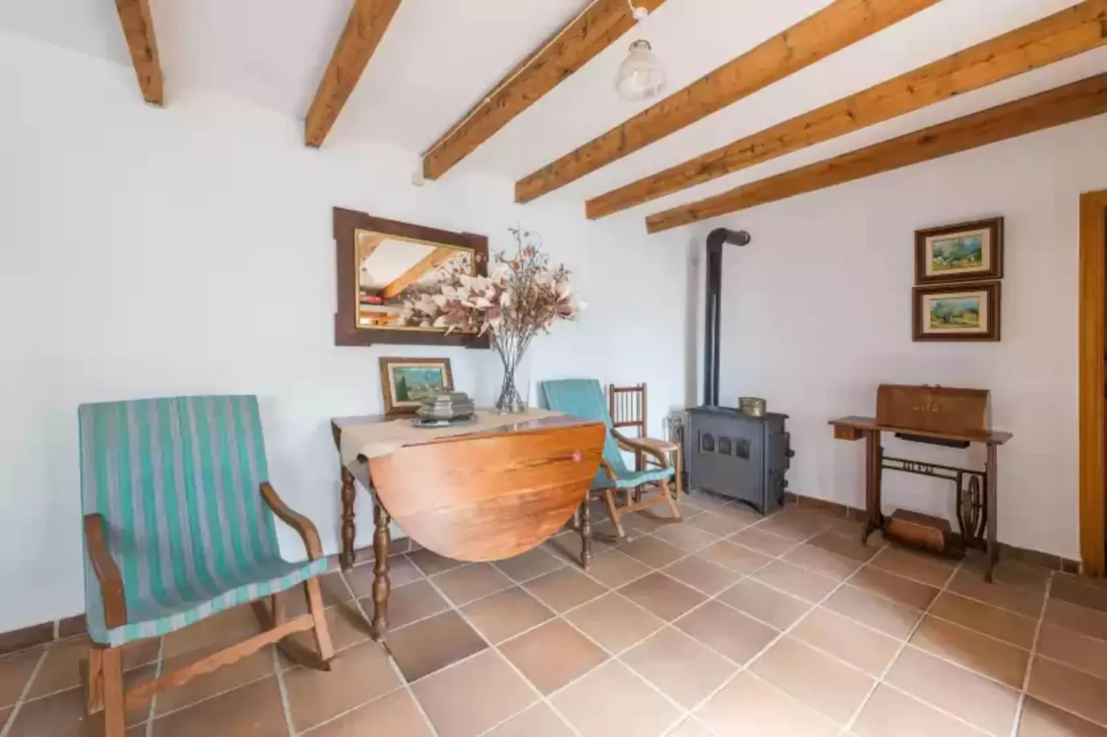 S'olivaret (fornalutx)-Living room