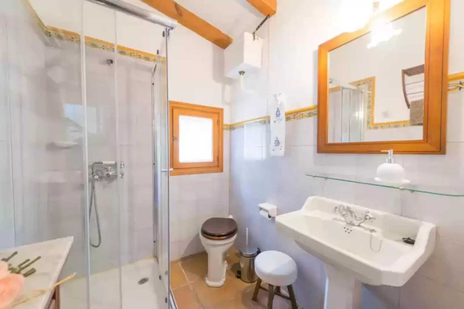 S'olivaret (fornalutx)-Bathroom
