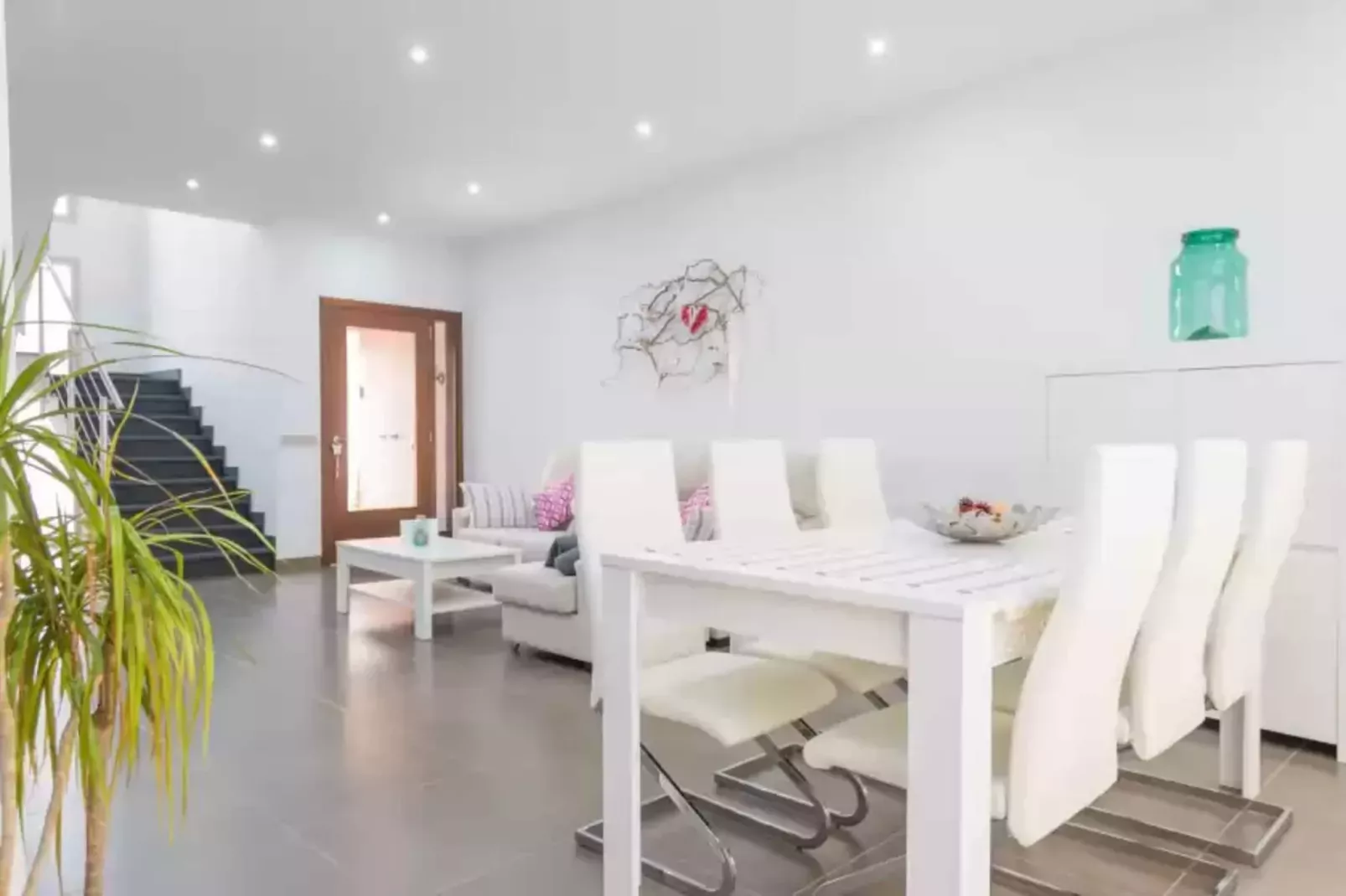Casa Holganza-Dining room
