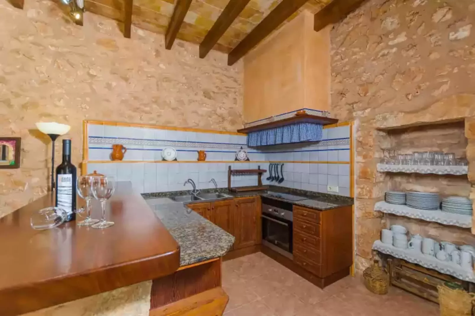 Son Fumat-Kitchen