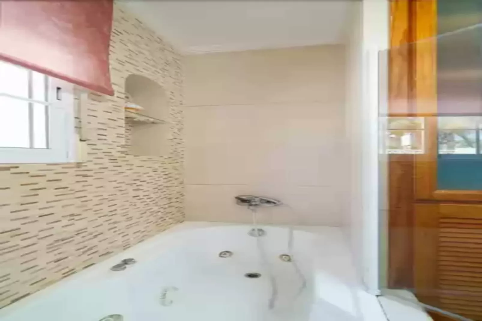 Gladiolo-Bathroom