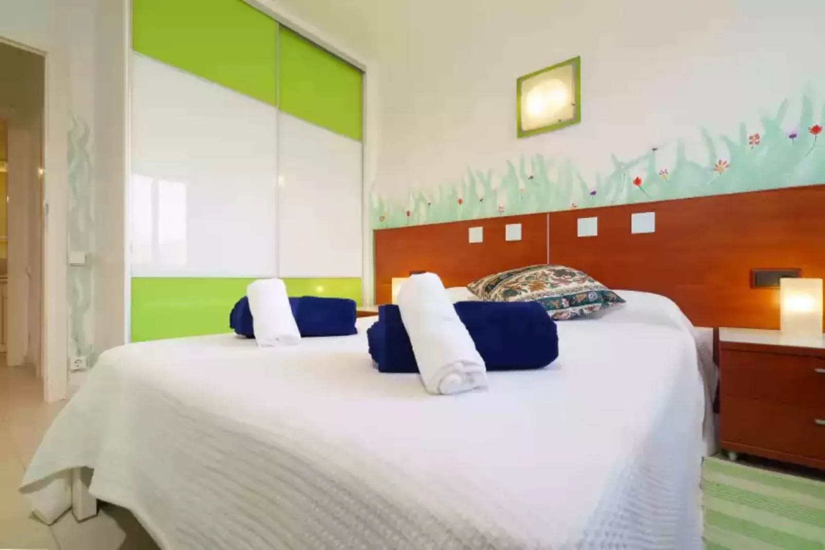 Zeus-Bedroom