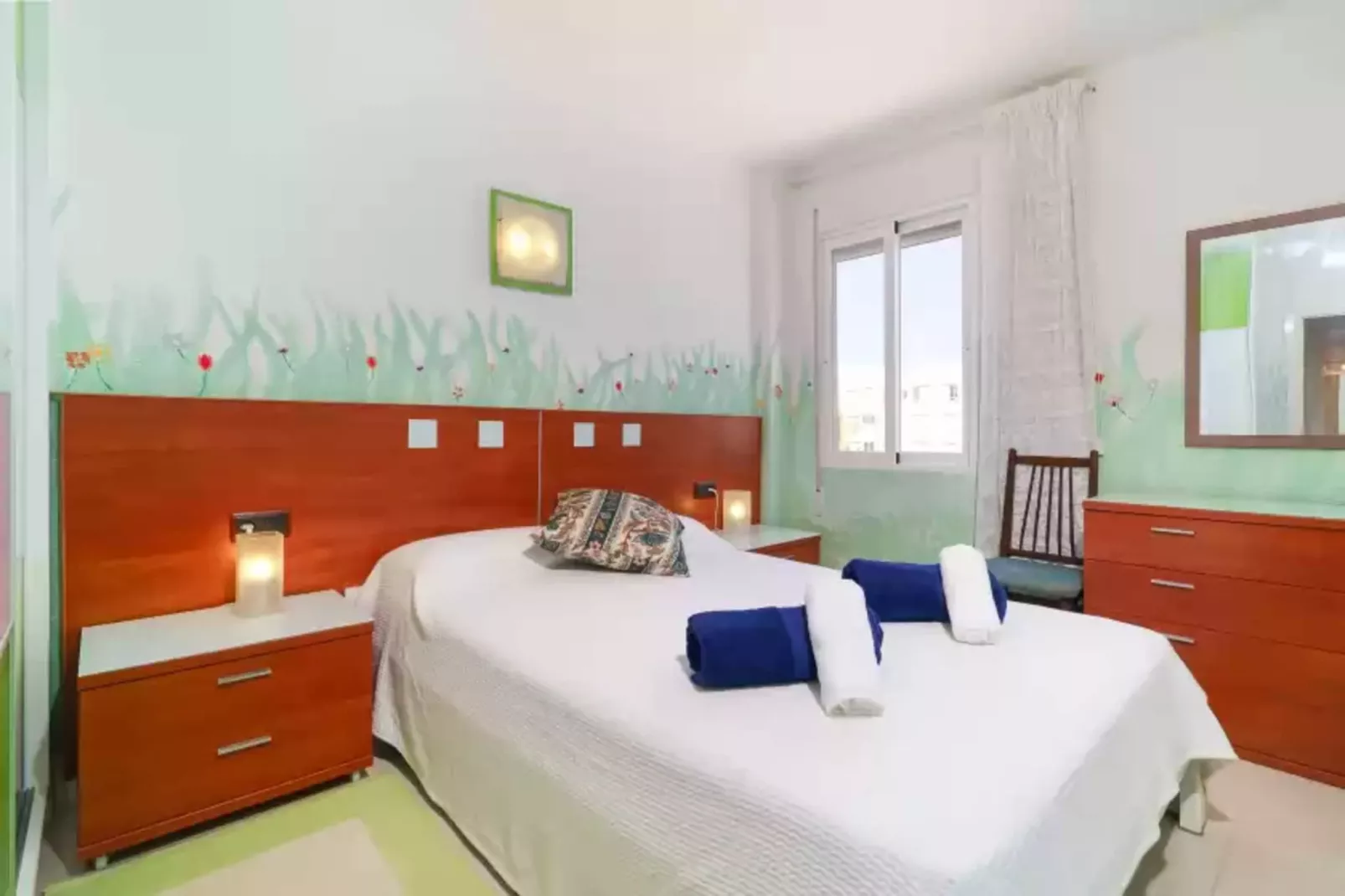 Zeus-Bedroom