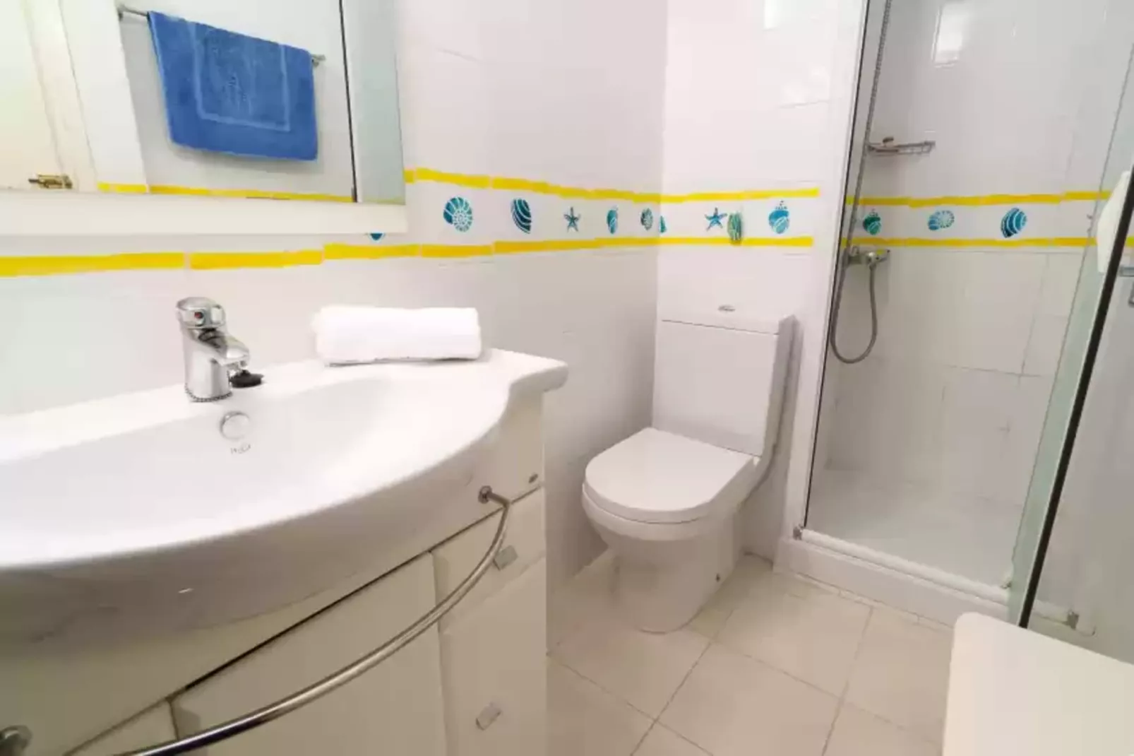 Zeus-Bathroom