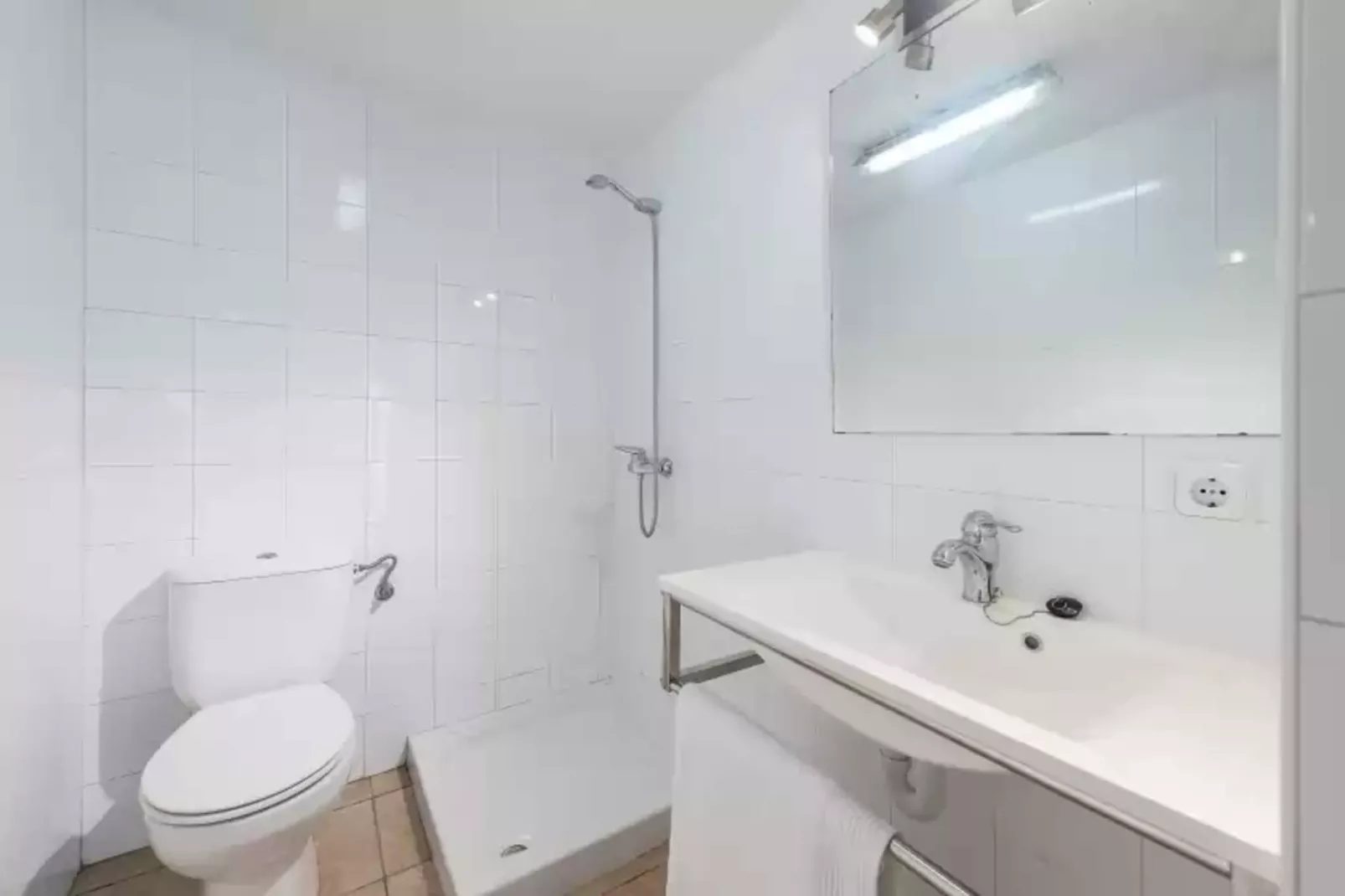 Talaiot 25-Bathroom