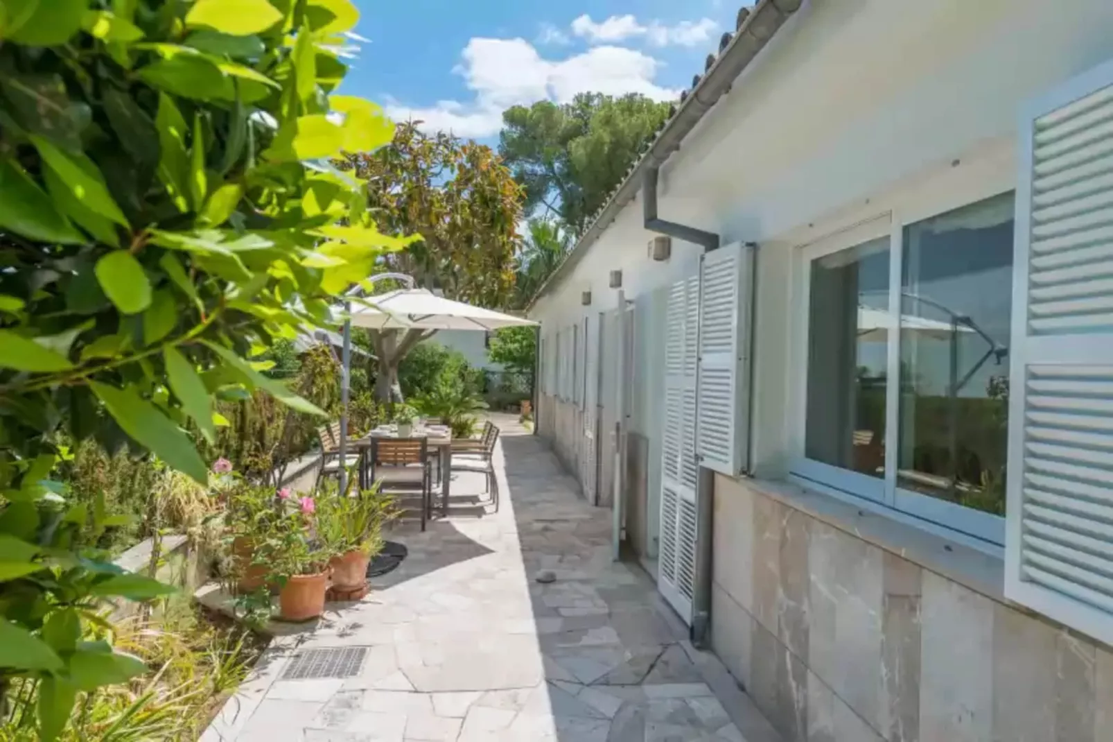 Can Garreta-Terrace balcony