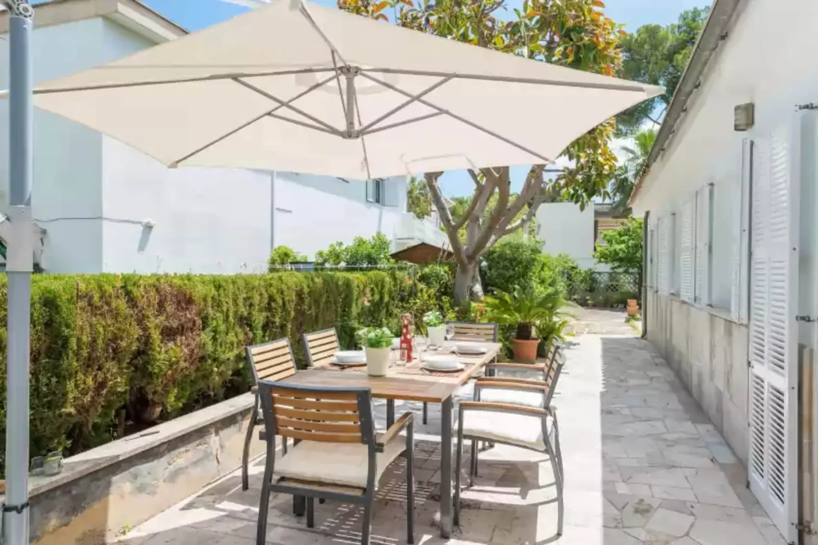Can Garreta-Terrace balcony