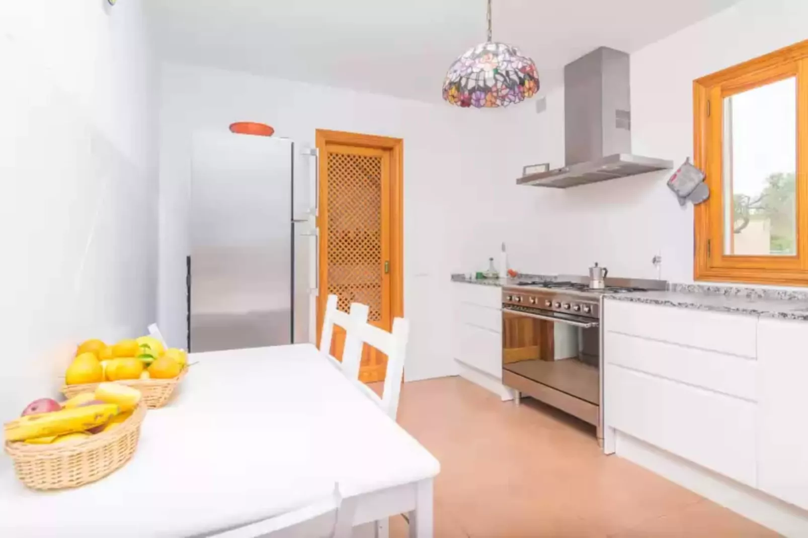 Son Pax Petit-Dining room