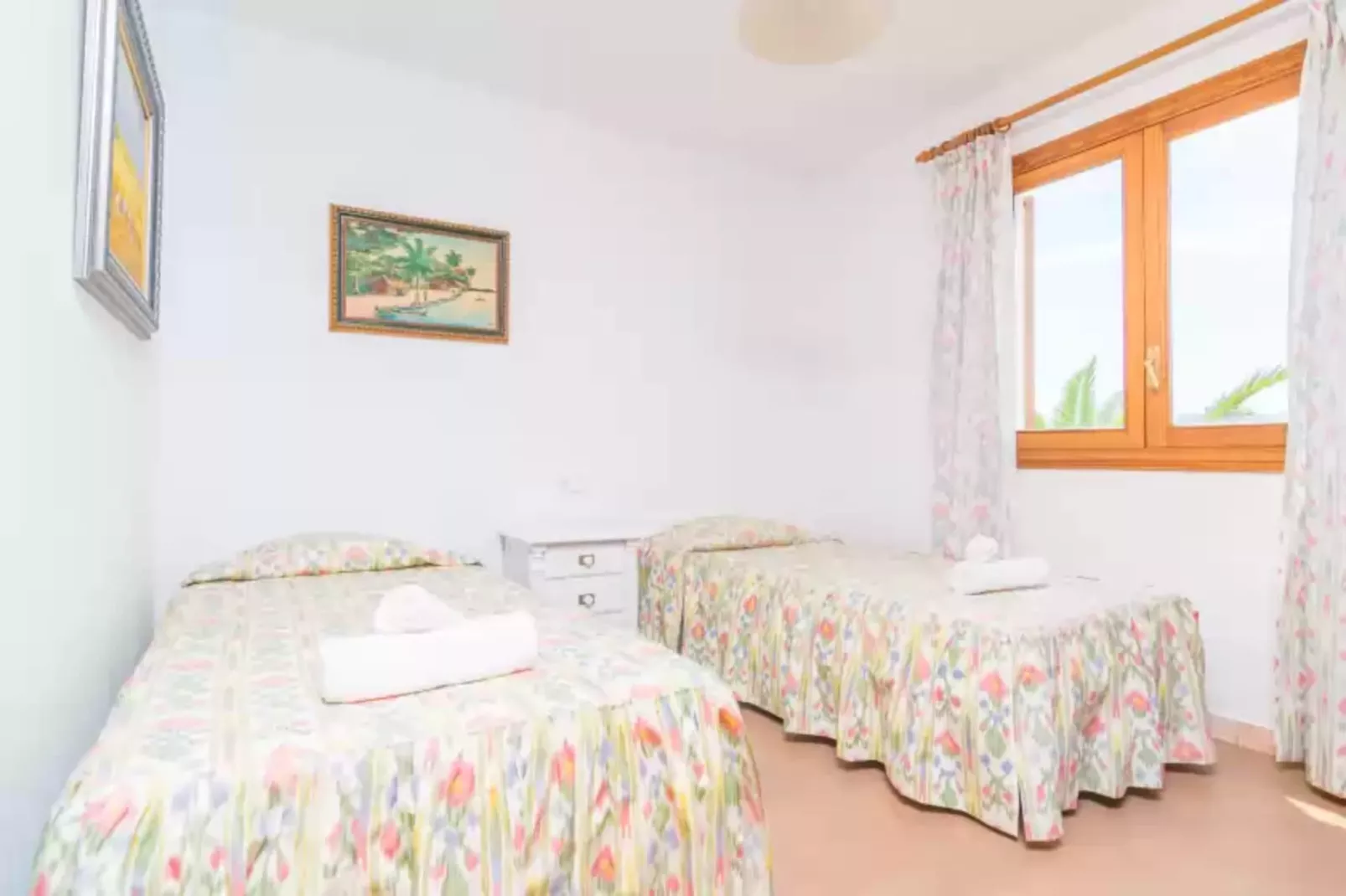 Son Pax Petit-Bedroom