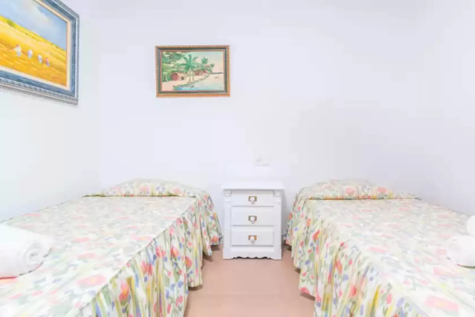 Son Pax Petit-Bedroom