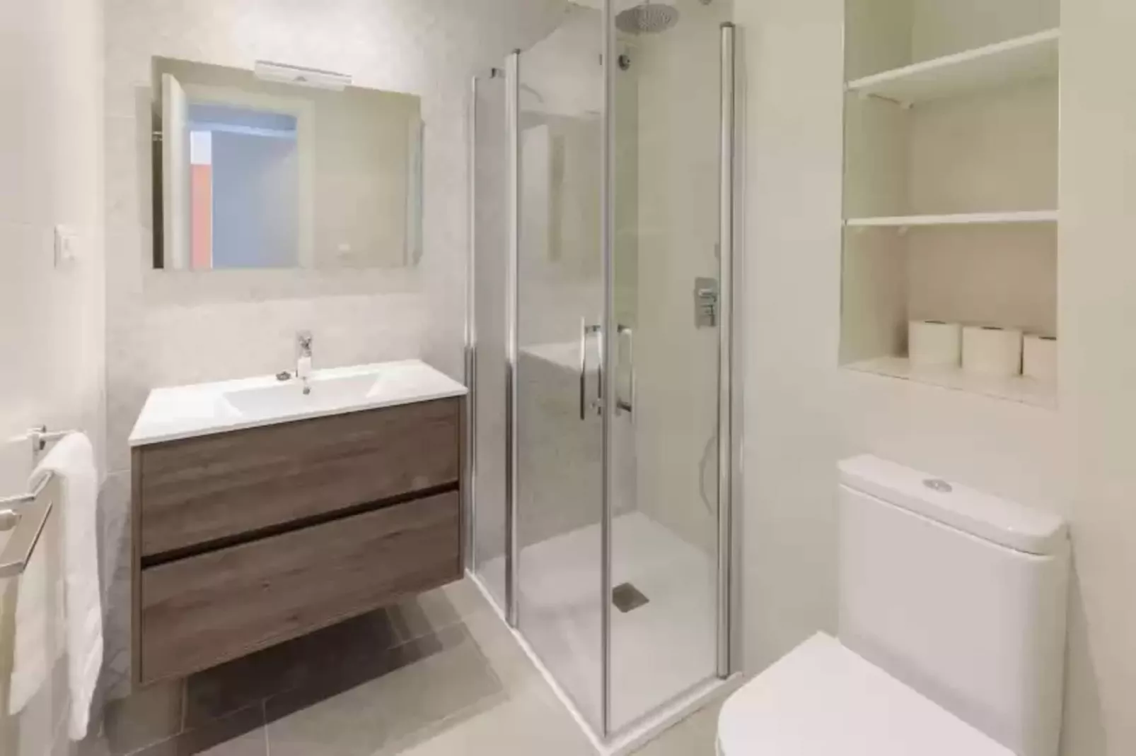 Turia-Bathroom