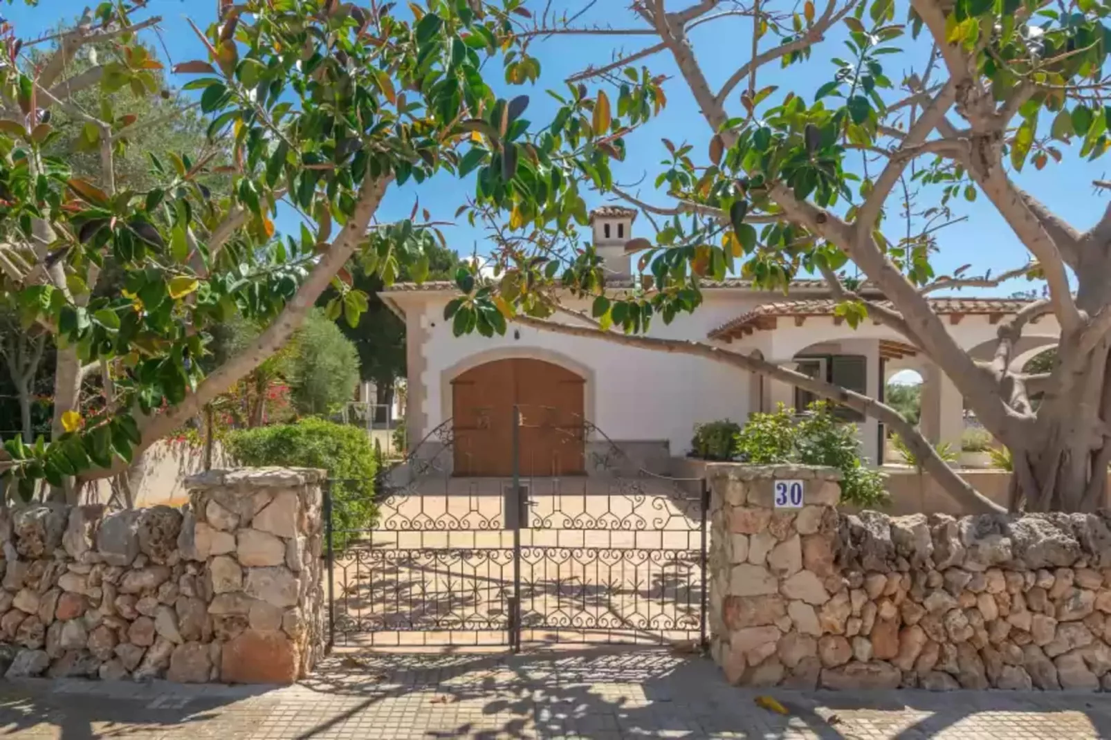 Casa Aina-Exterior summer
